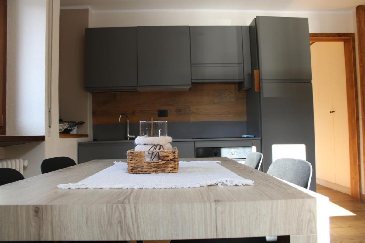 4Seasons house Faure view 2