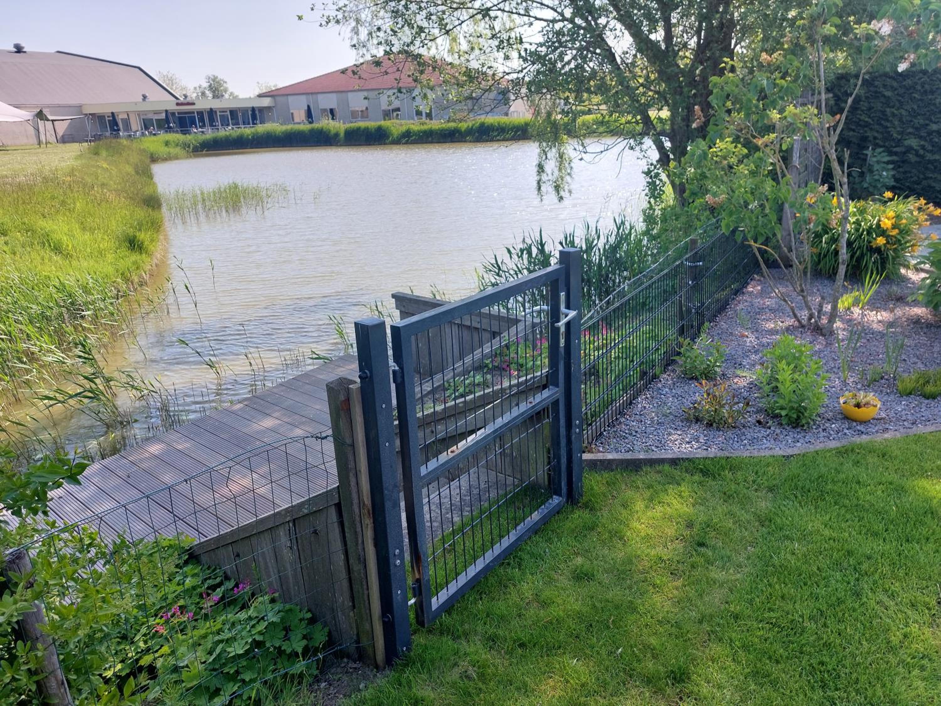 Photo 16