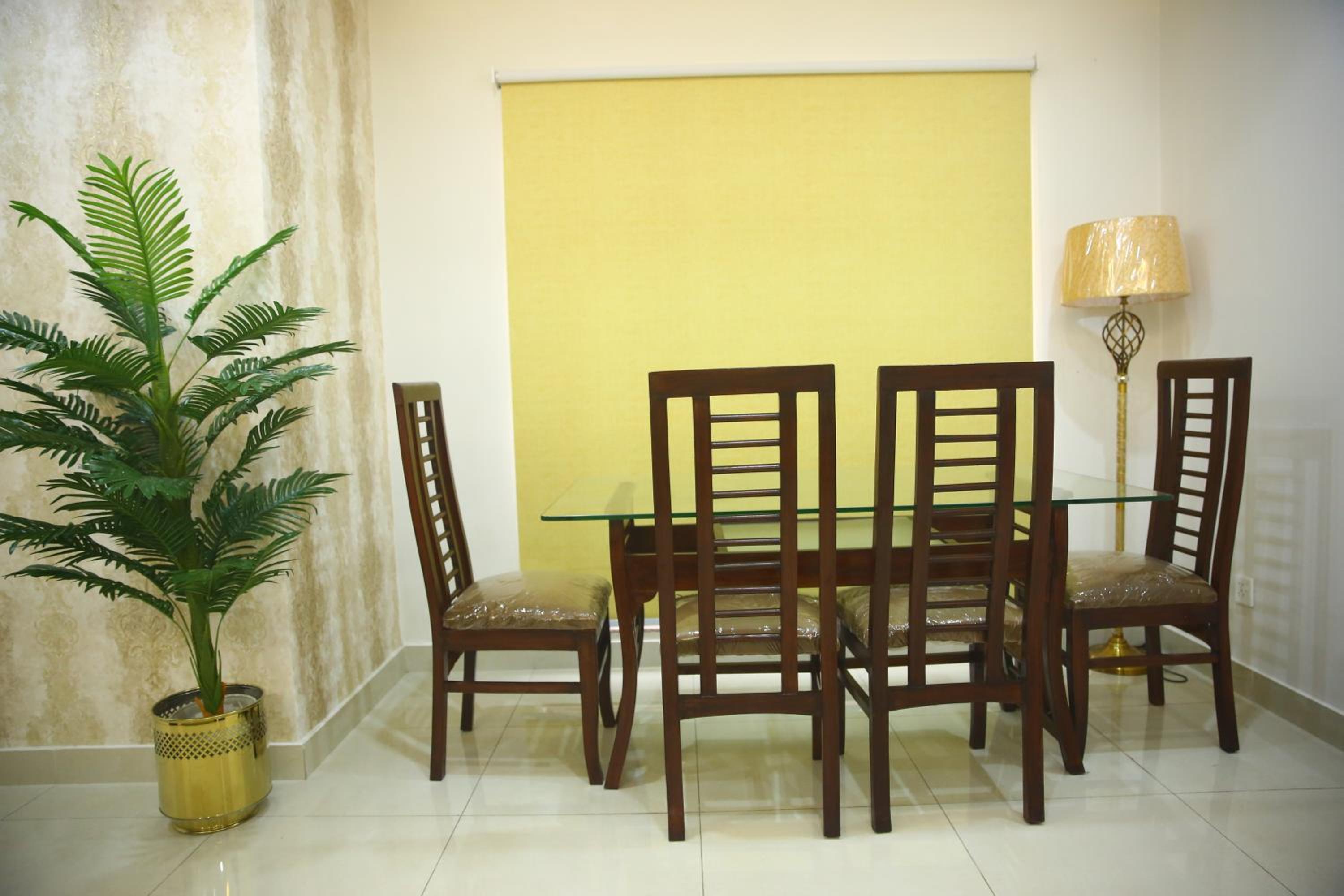 Gulberg Suites