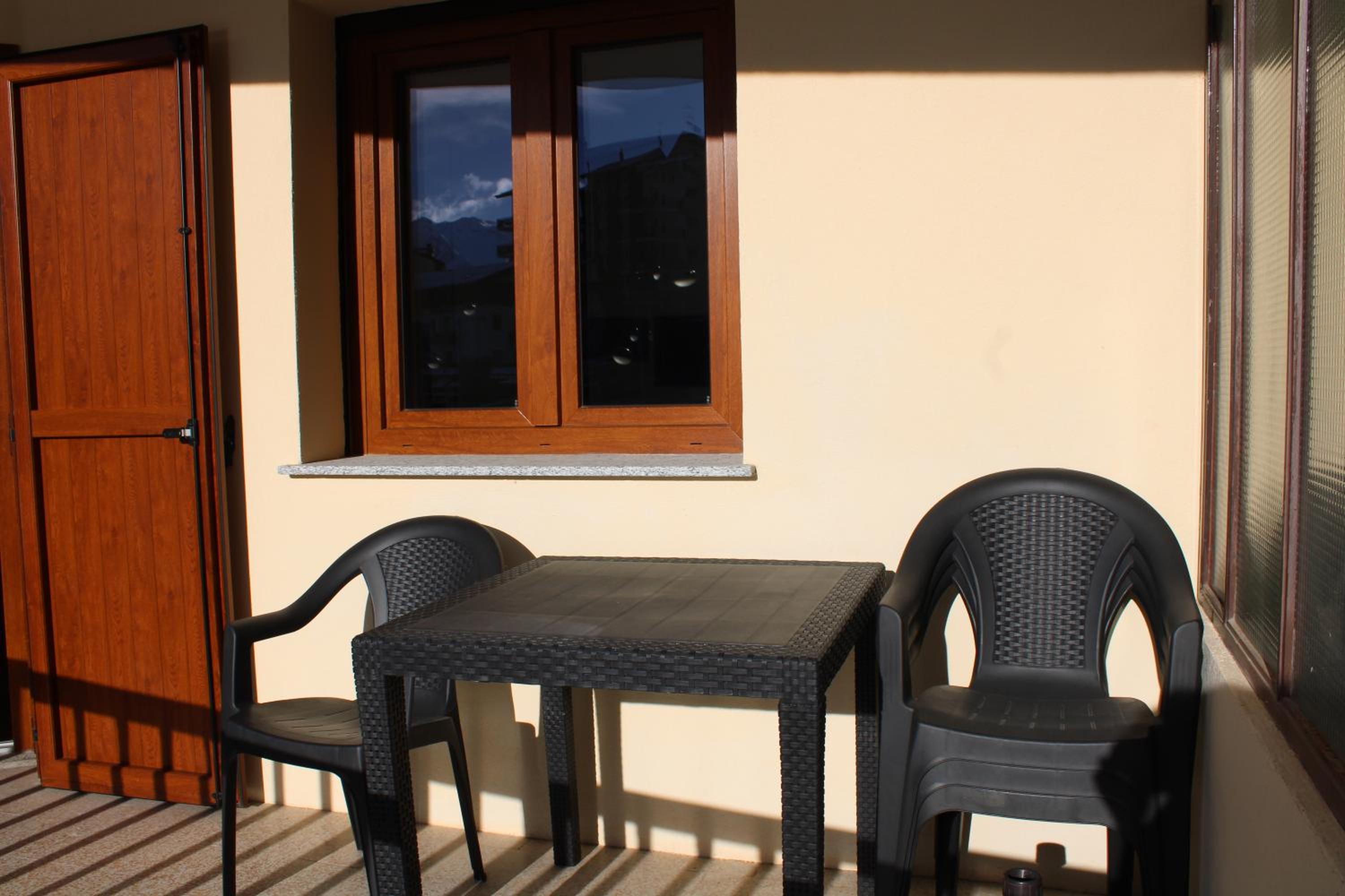 4Seasons house Faure view 4
