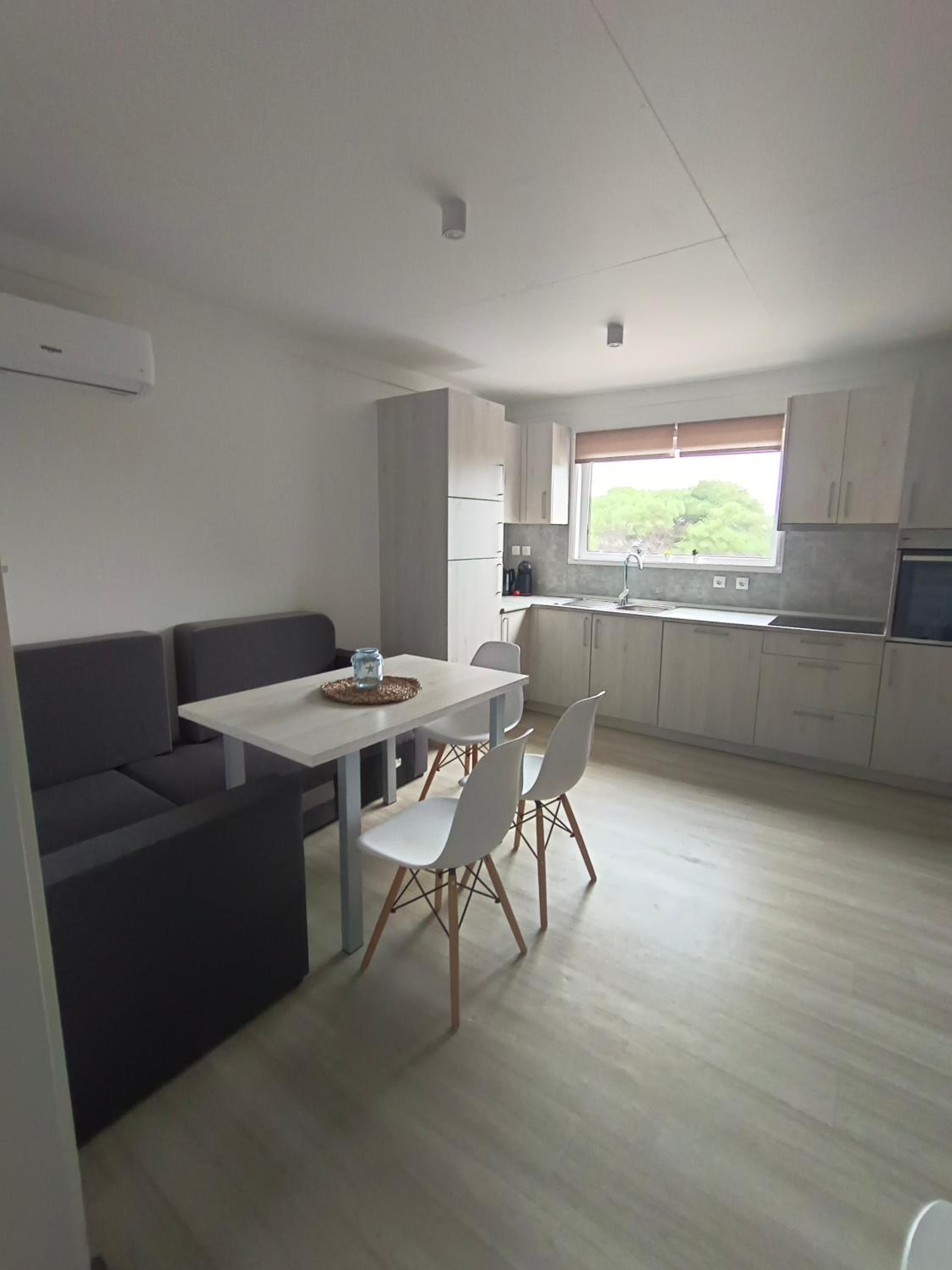 Sea View Holidays - Mobilehome Pakostane view 3