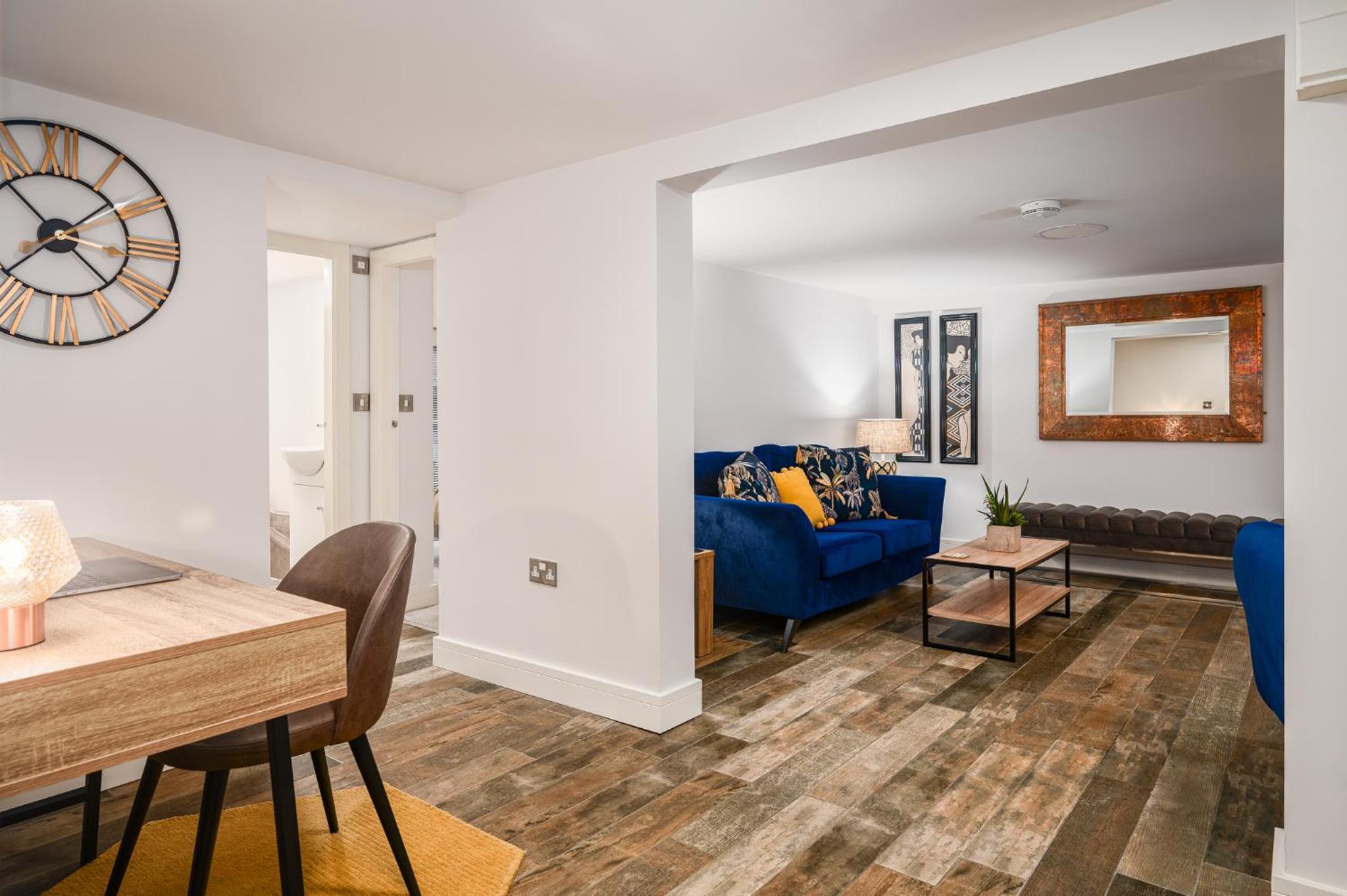 Coppergate Mews Doncaster 2-bed with private patio view 5