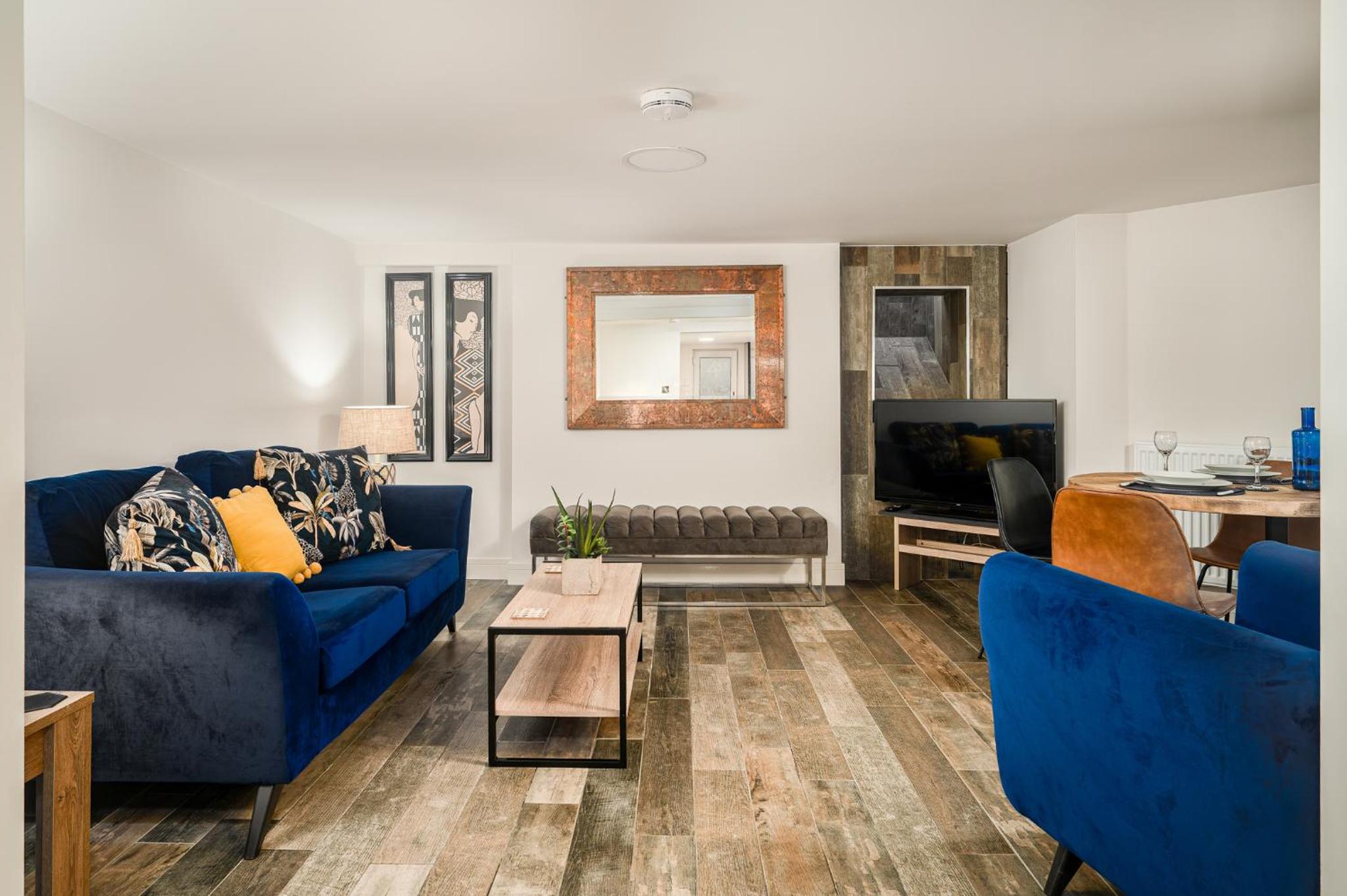Coppergate Mews Doncaster 2-bed with private patio view 4
