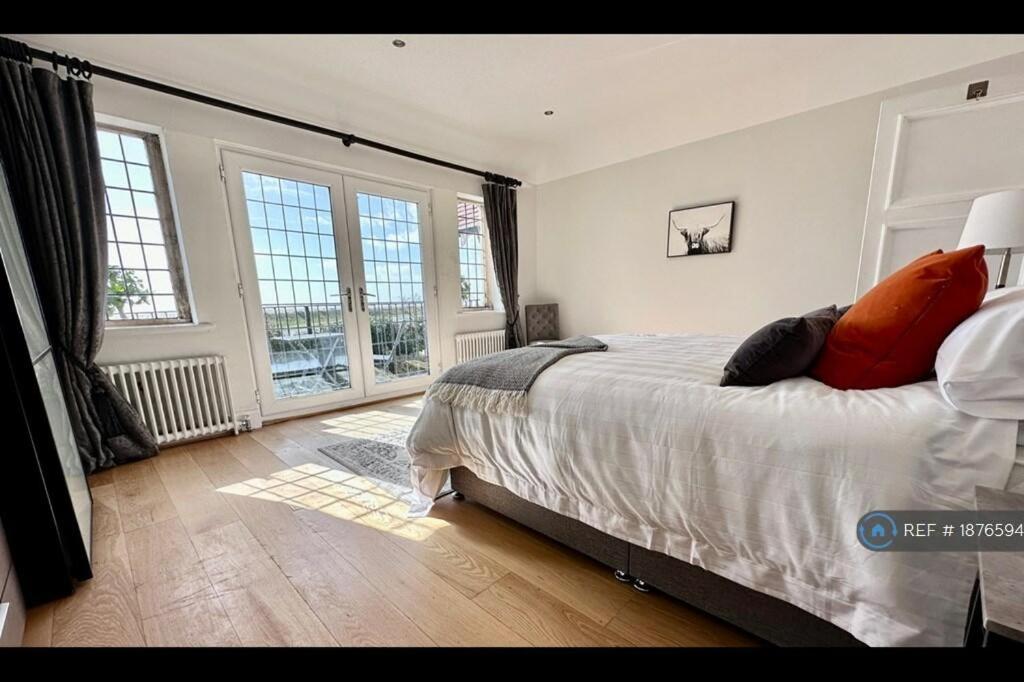 Lytham St Annes Vacations - White House - Property Image 22
