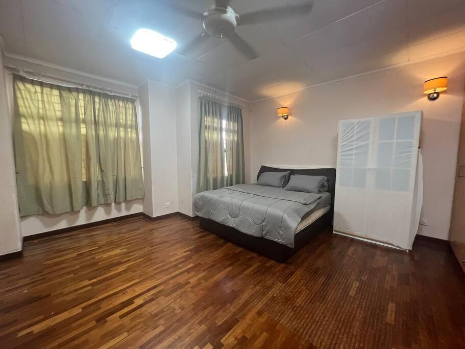 Big House for Family in Bukit Jelutong, Shah Alam photo 8