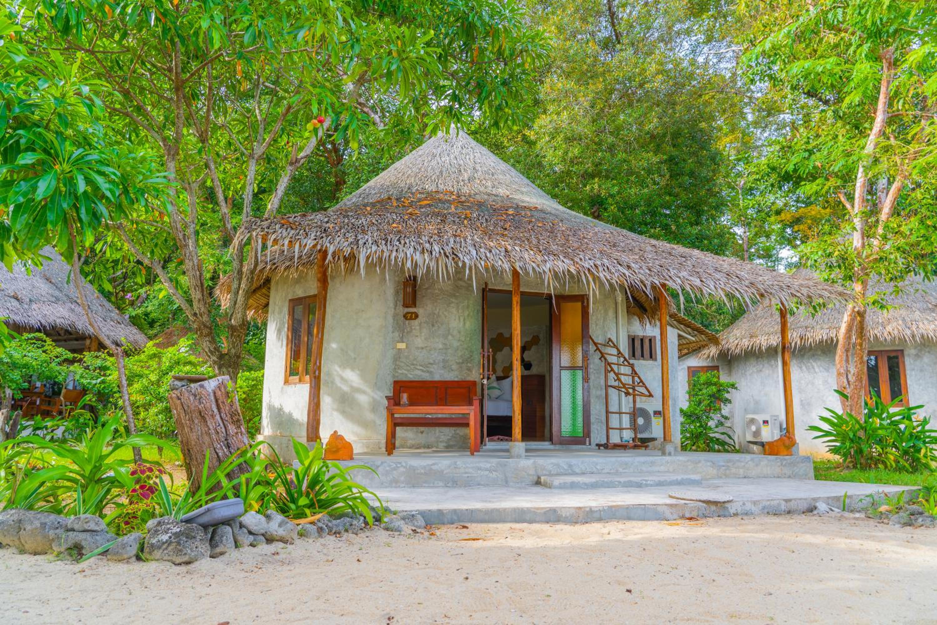 The Tropical Beach Resort