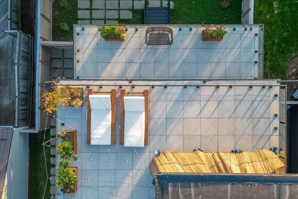 Sunrise View - Spa-Inspired Guestroom, Halifax Rooftop Home