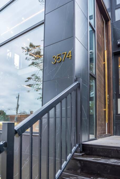 Sunrise View - Spa-Inspired Guestroom, Halifax Rooftop Home