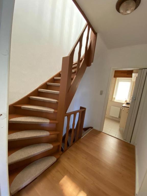 Big Sunset 2 Bedroom House with a Garden