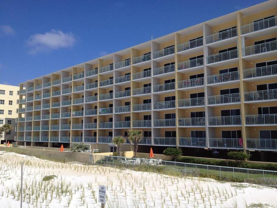 Hotel Pelican Isle - Breathtaking View - Image 1