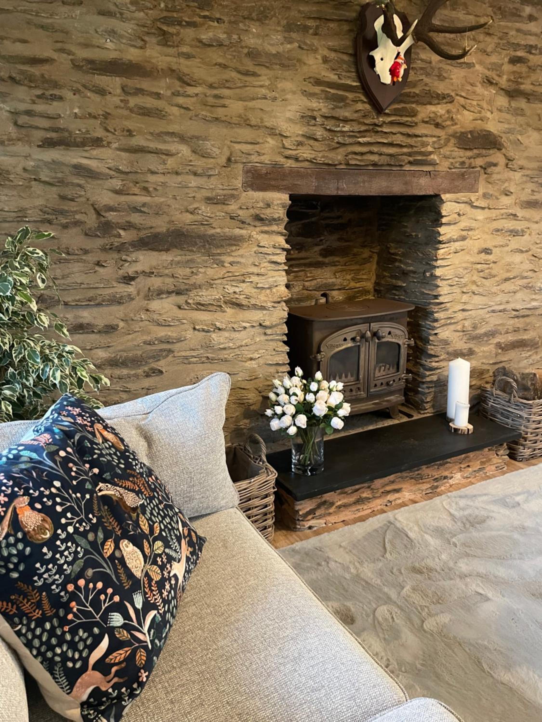 Winstitchen Cottage situated near the River Barle
