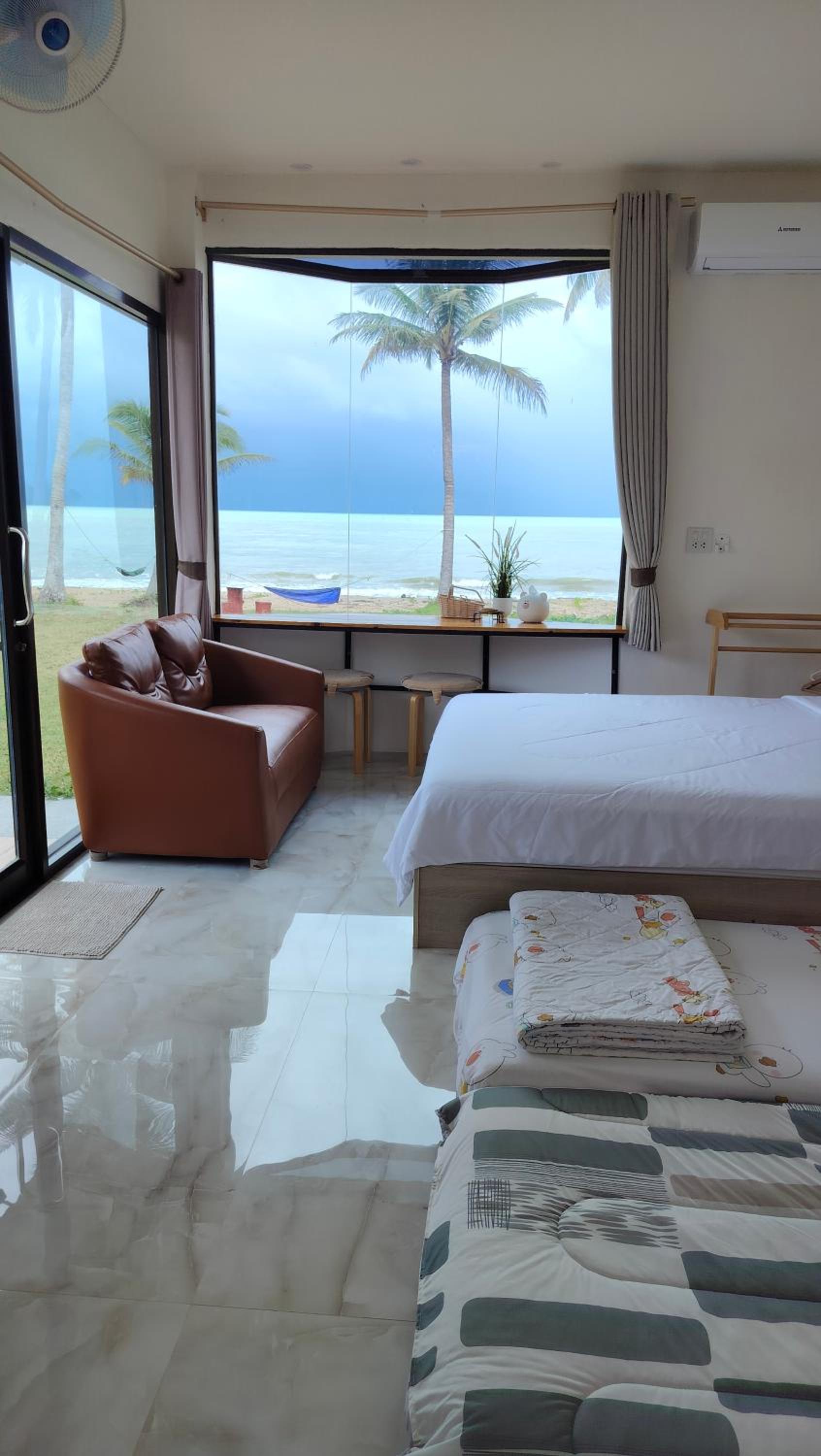 Baan Be Beach