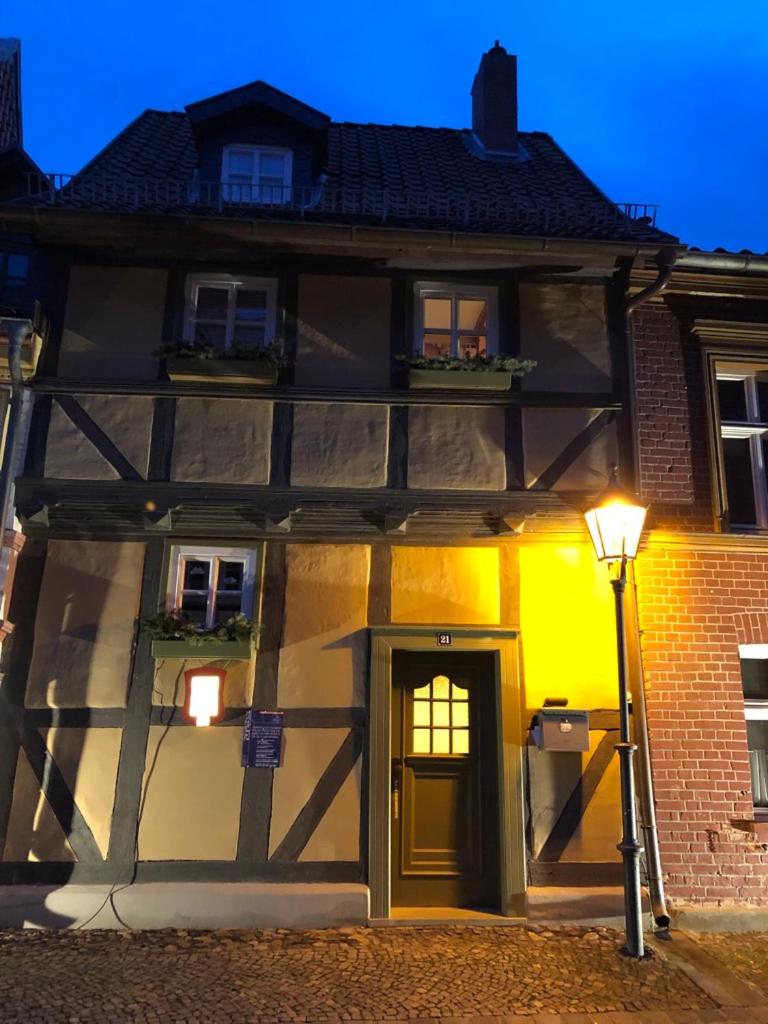 Mittelalterdomizil mit Balkon und Parkplätzen