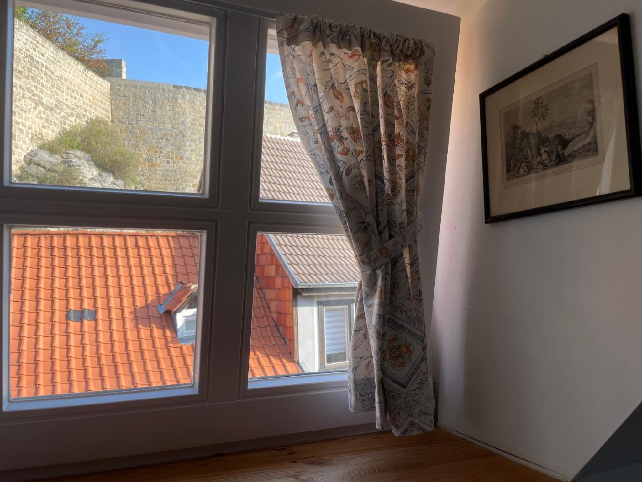 Mittelalterdomizil mit Balkon und Parkplätzen