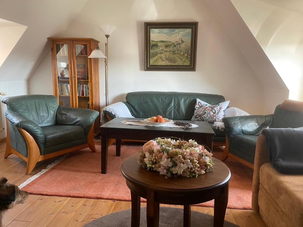 Mittelalterdomizil mit Balkon und Parkplätzen