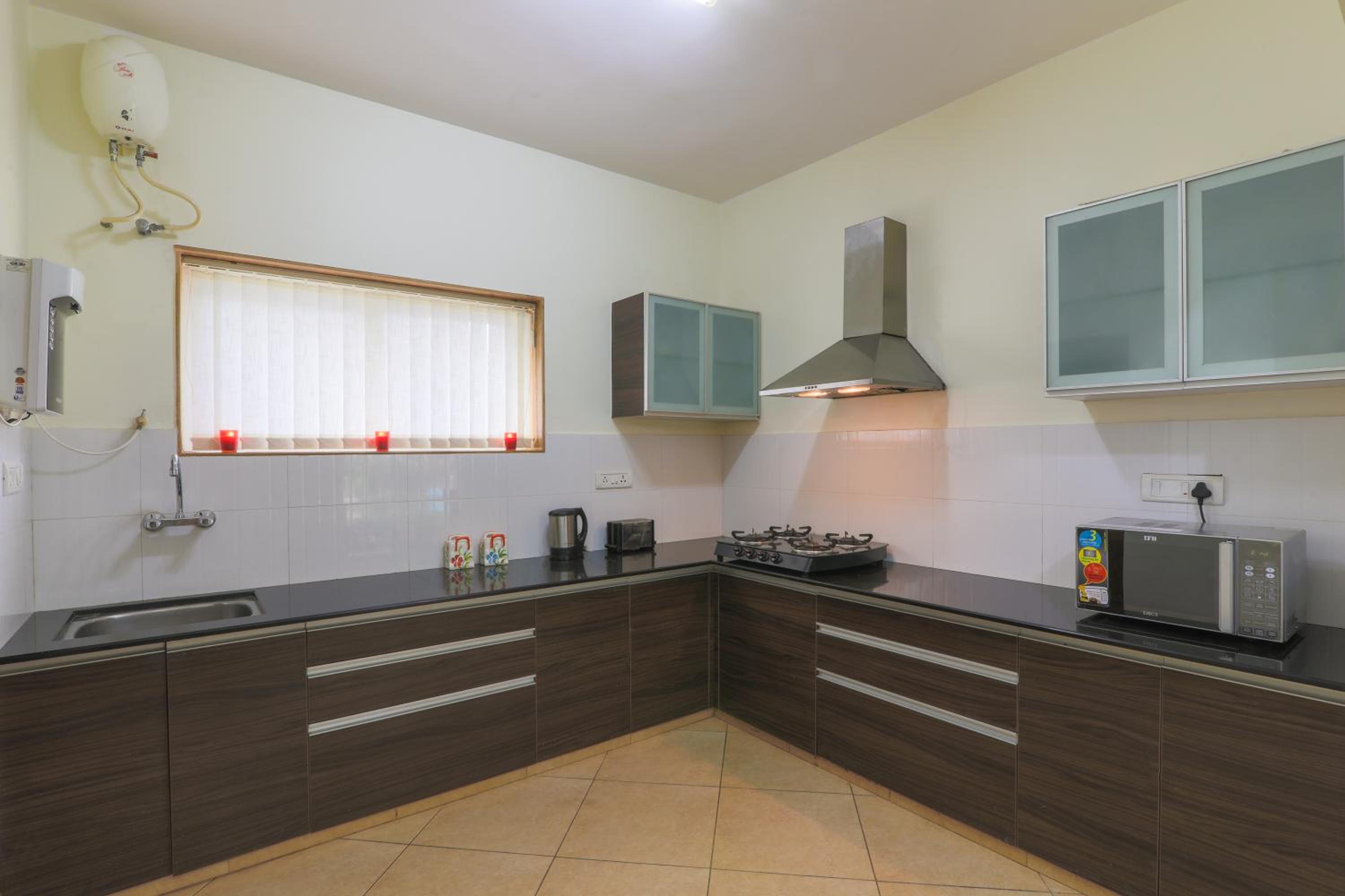 Royale Holiday Villa - 4BHK JAQK Holidays