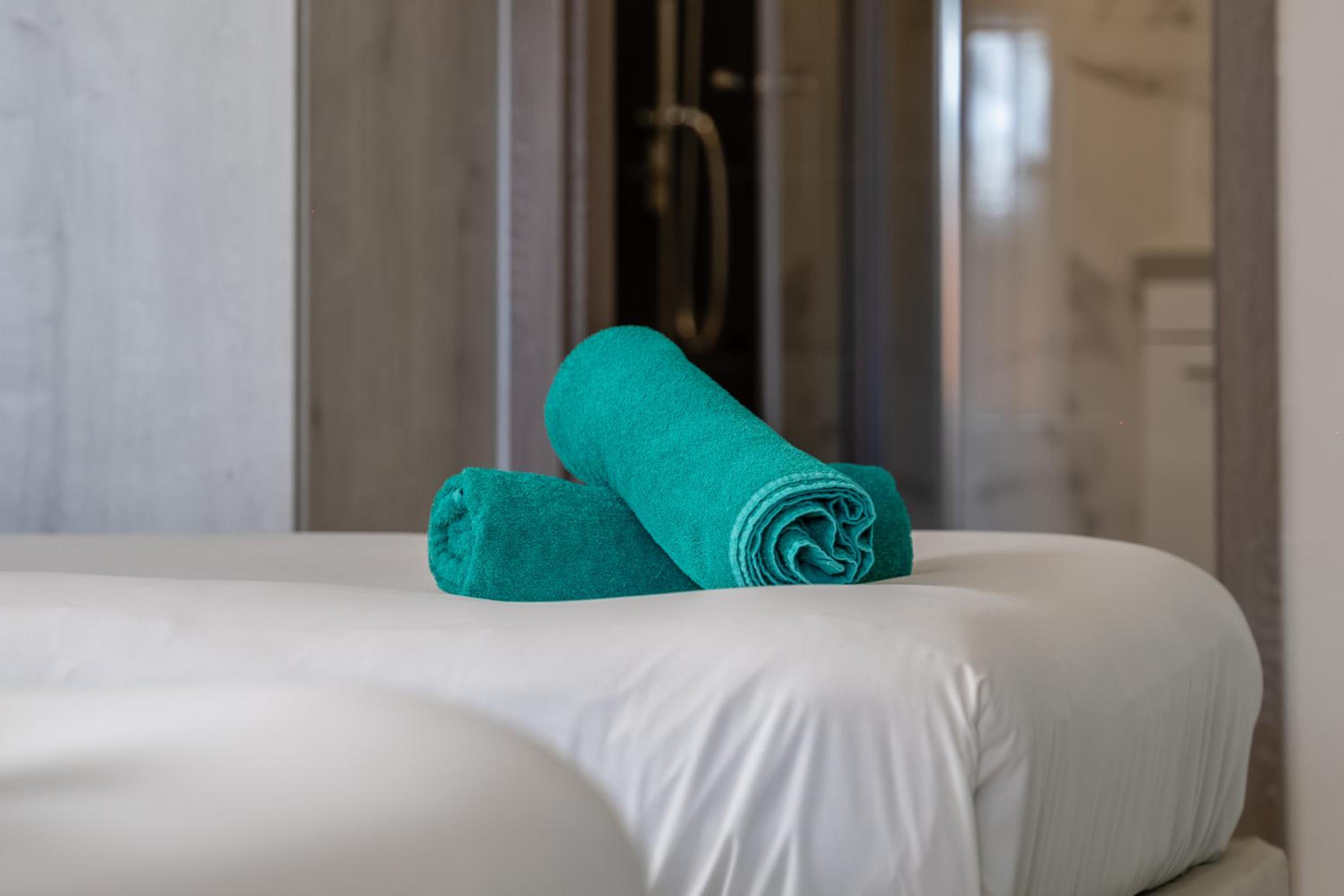 Sant Central Deluxe Apartments