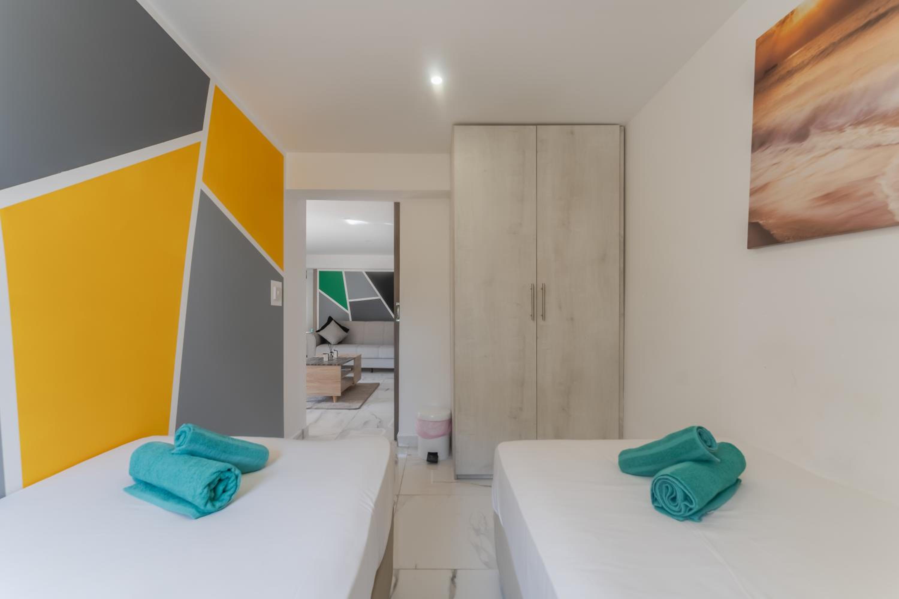 Sant Central Deluxe Apartments