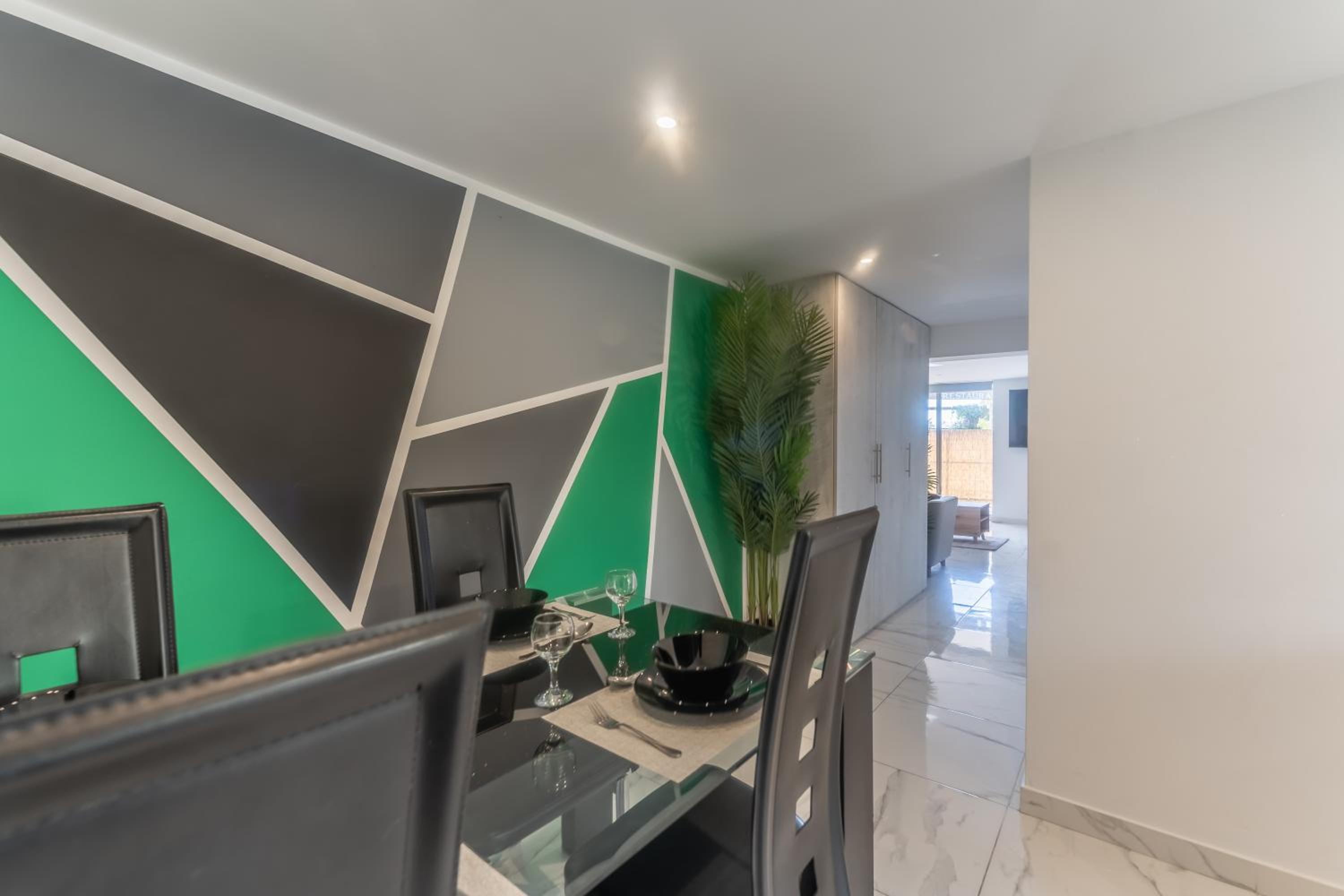Sant Central Deluxe Apartments