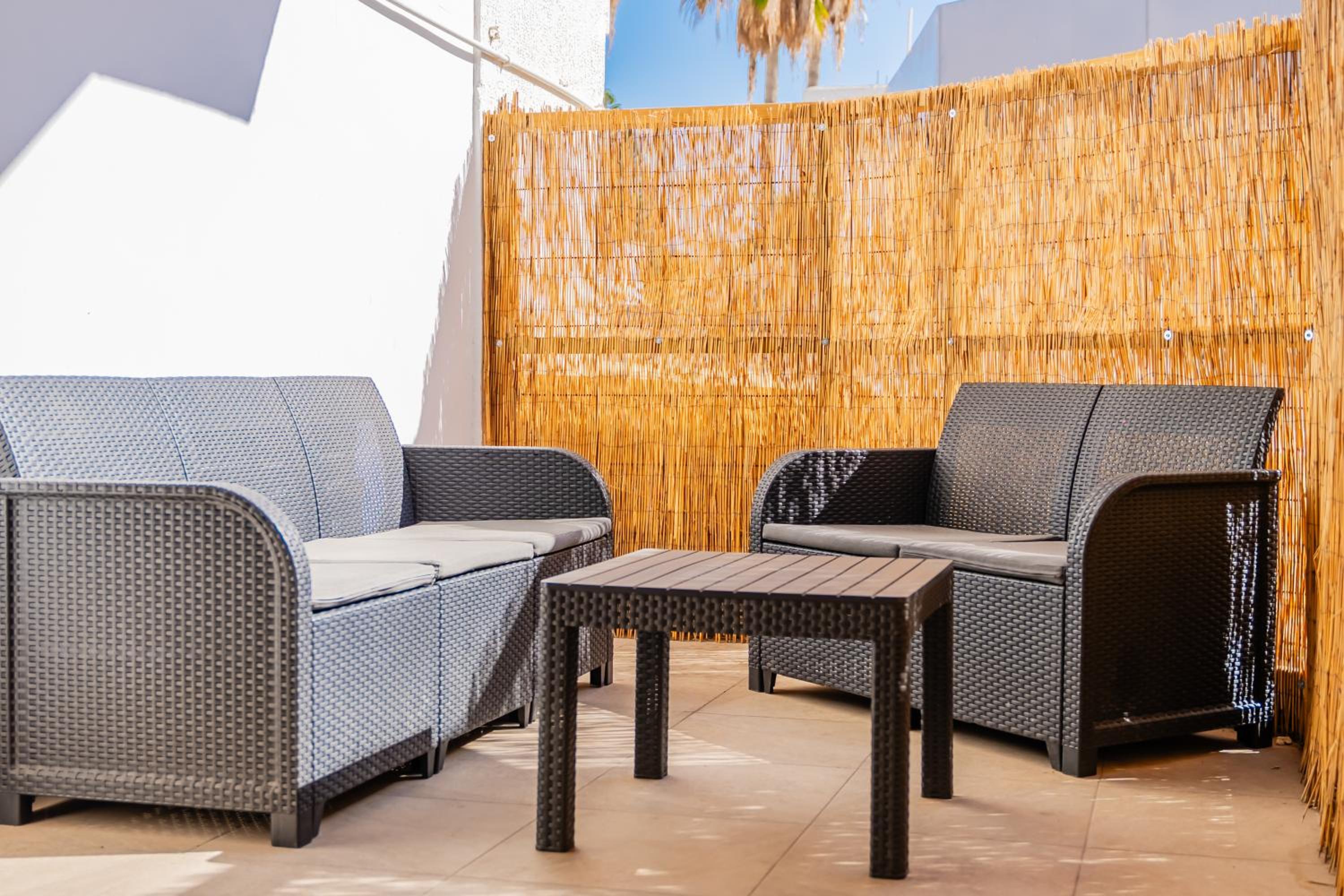 Sant Central Deluxe Apartments