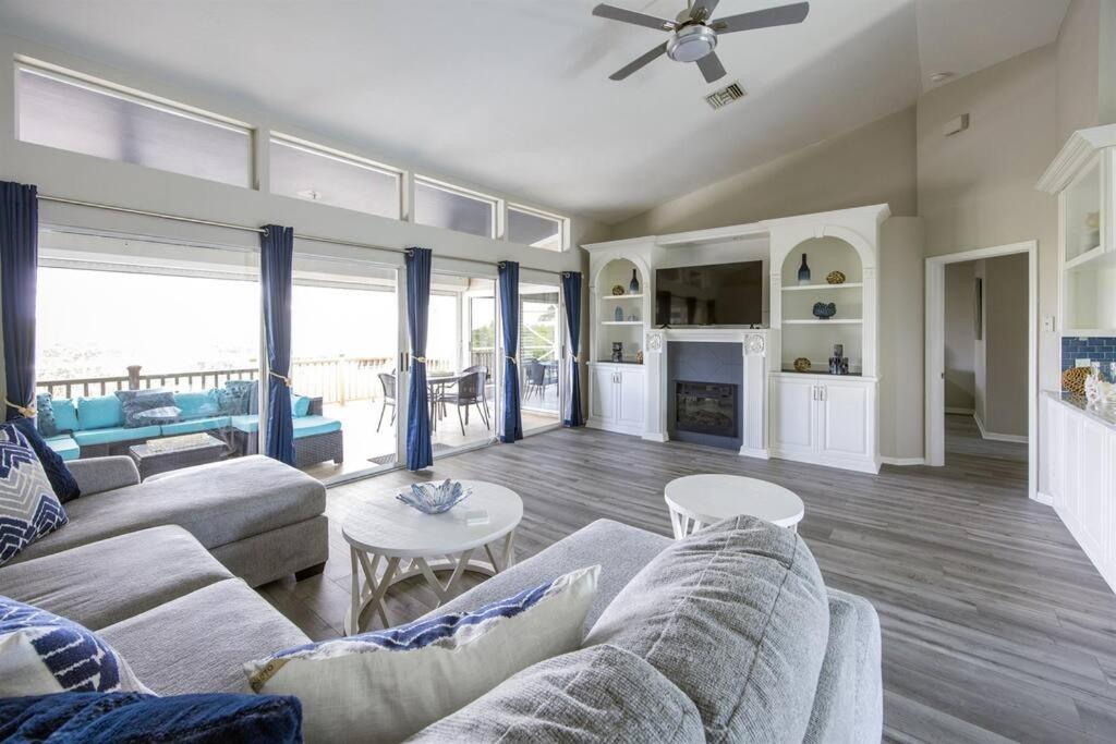 Capri Charm Remodeled Oasis w/ Heated Pool-Kayaks view 5