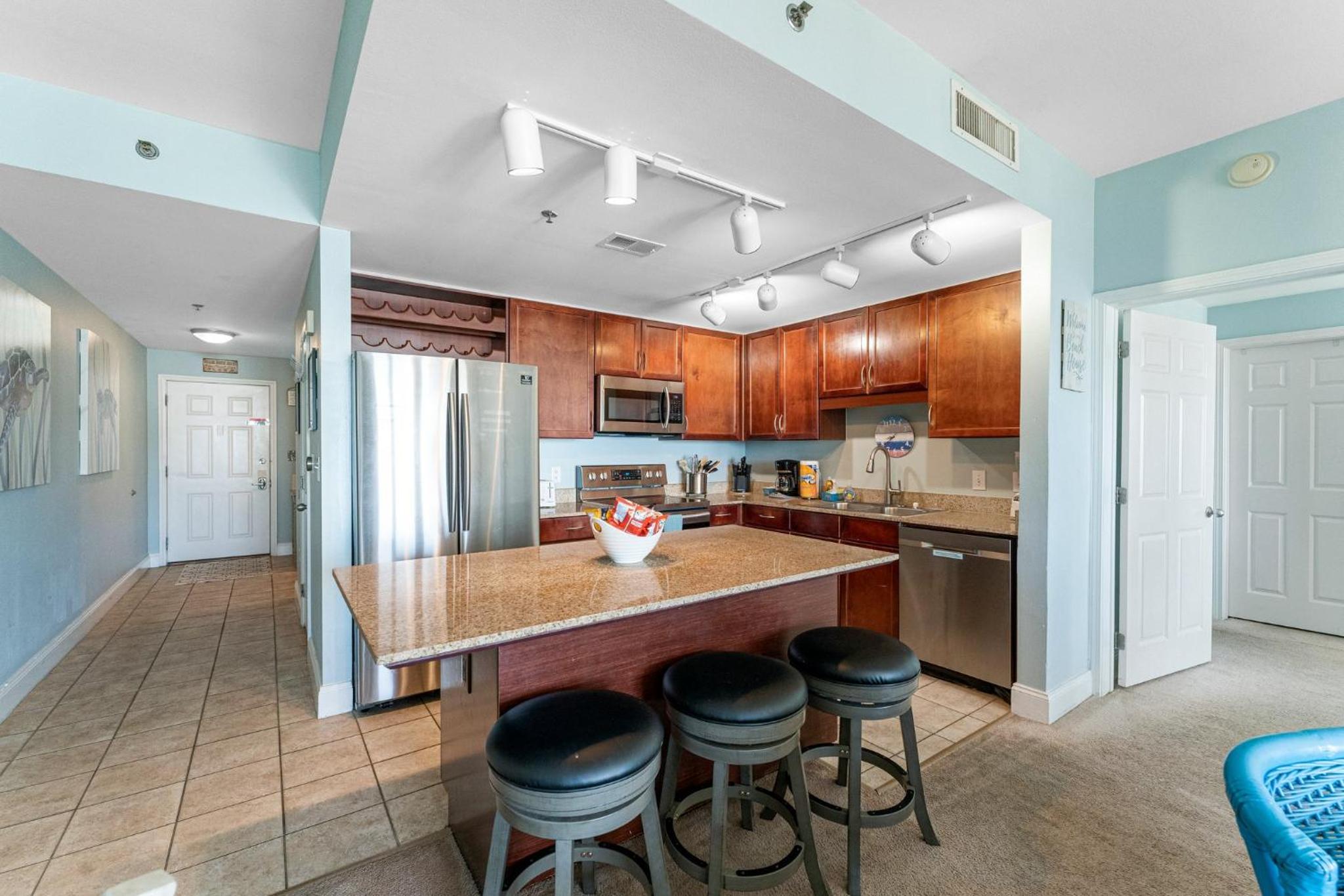 She Sells Seashells by the Seashore - Laketown Wharf #725 by Nautical Properties view 4