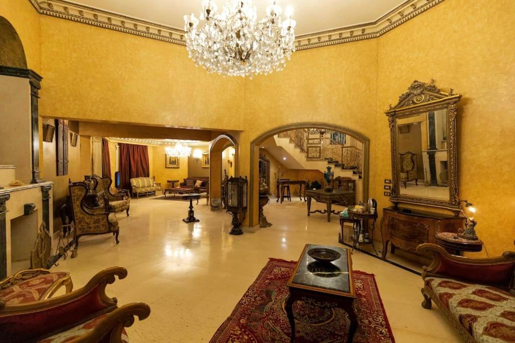 Sakkara Royal House