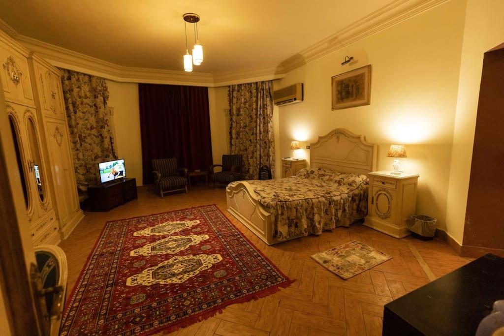 Sakkara Royal House