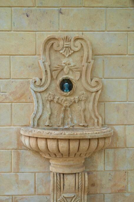 Sakkara Royal House