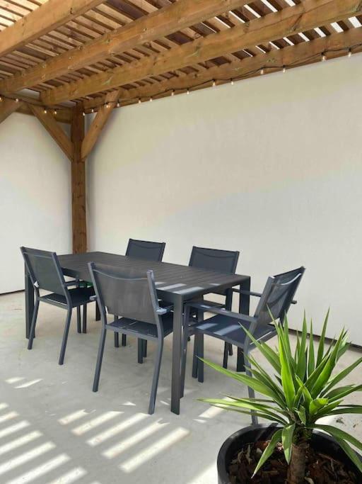 Gîte 4p avec piscine sur domaine 3Ha