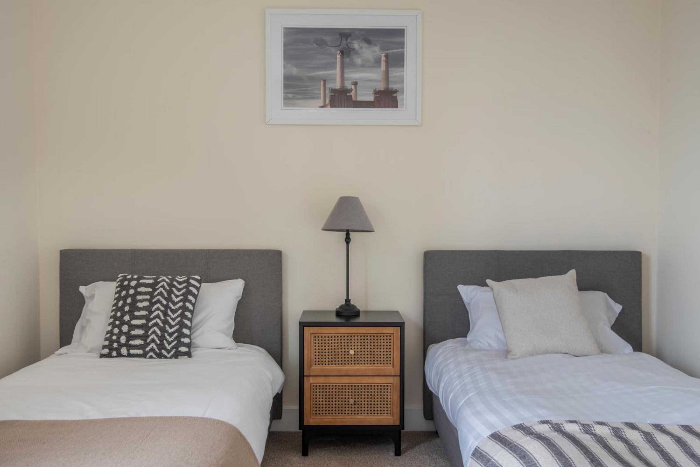 The Lockton - Portobello Road