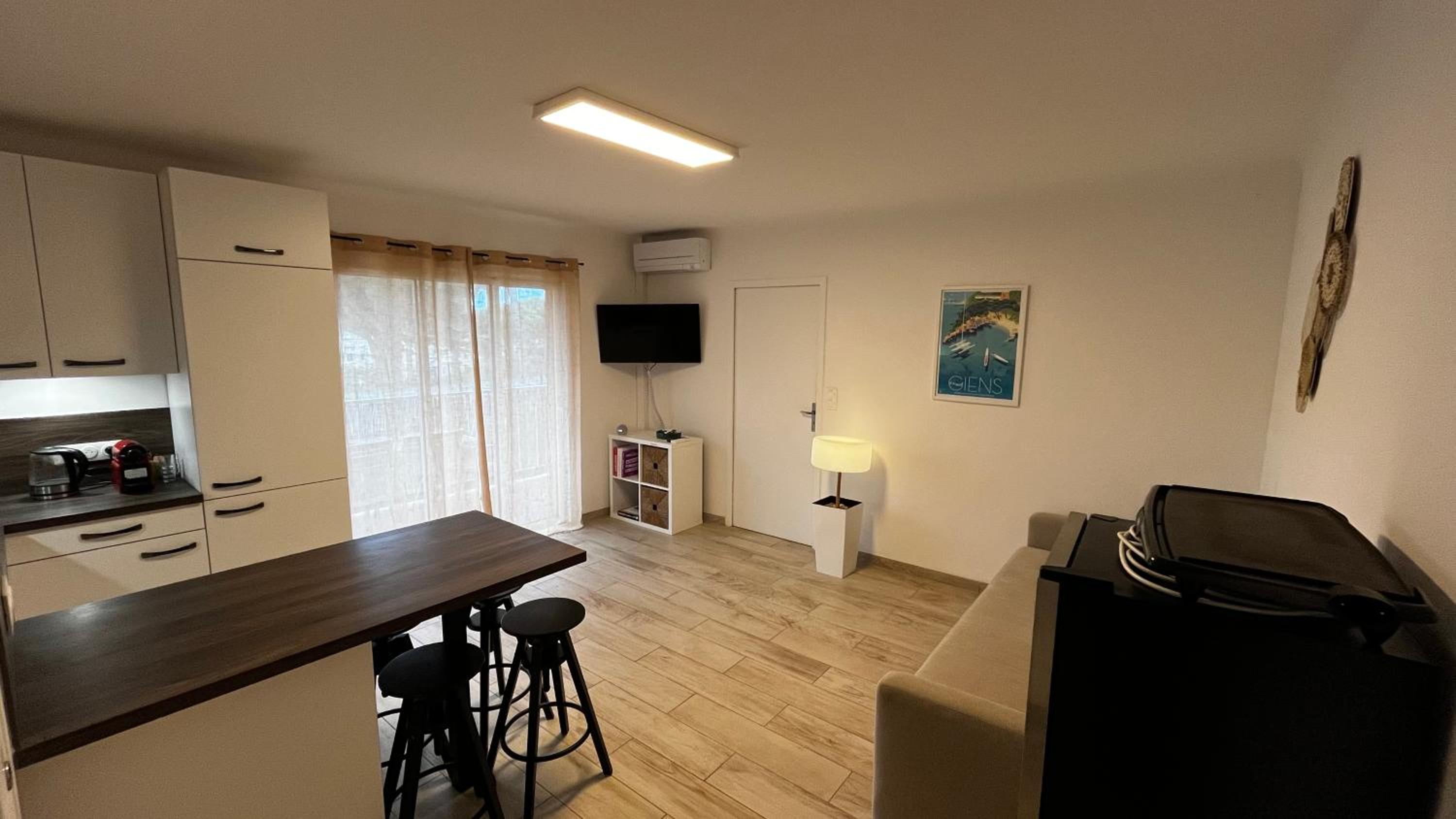 Vacances Arbanaises - Appartements Giens