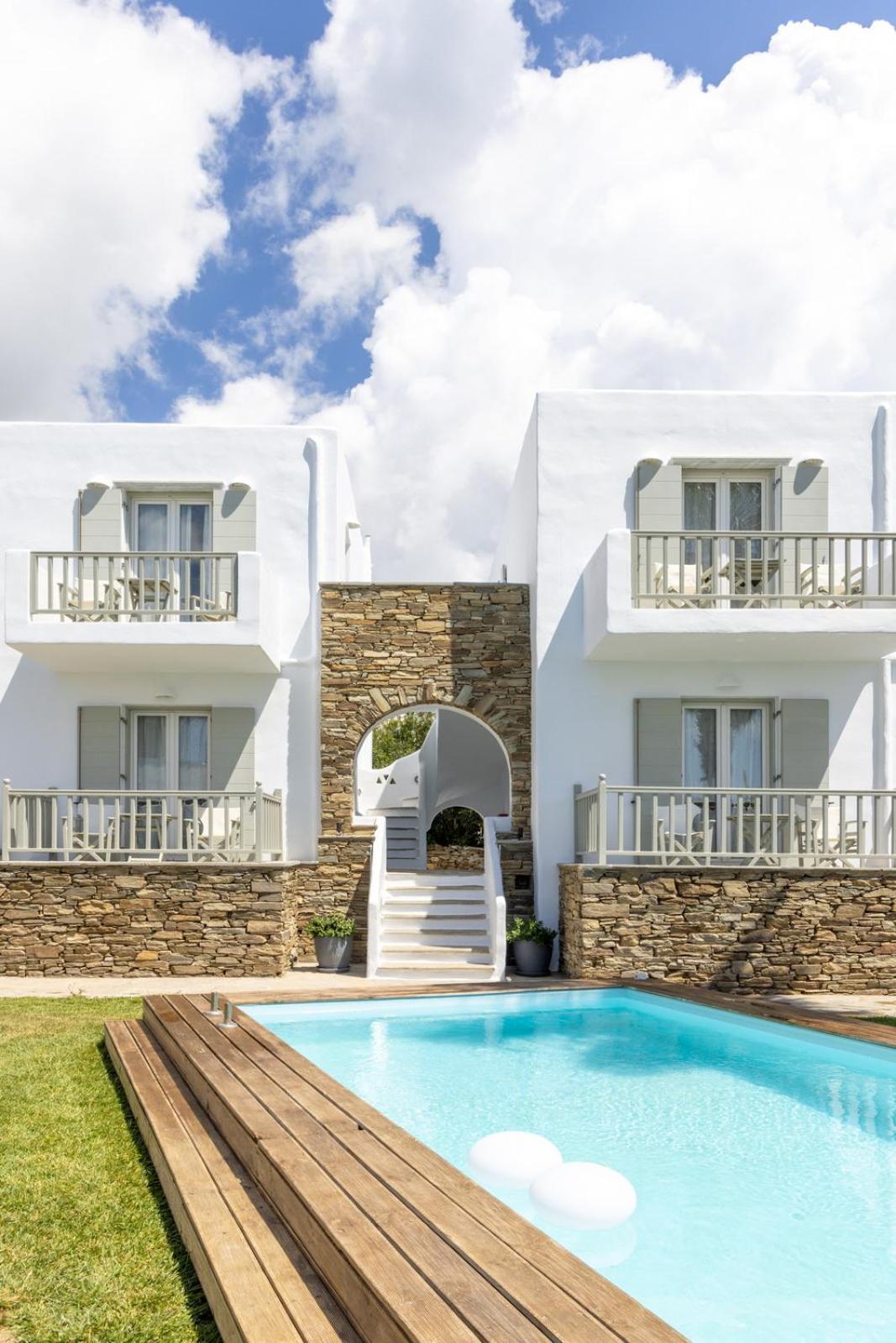 Soulmate's Suites Tinos view 2