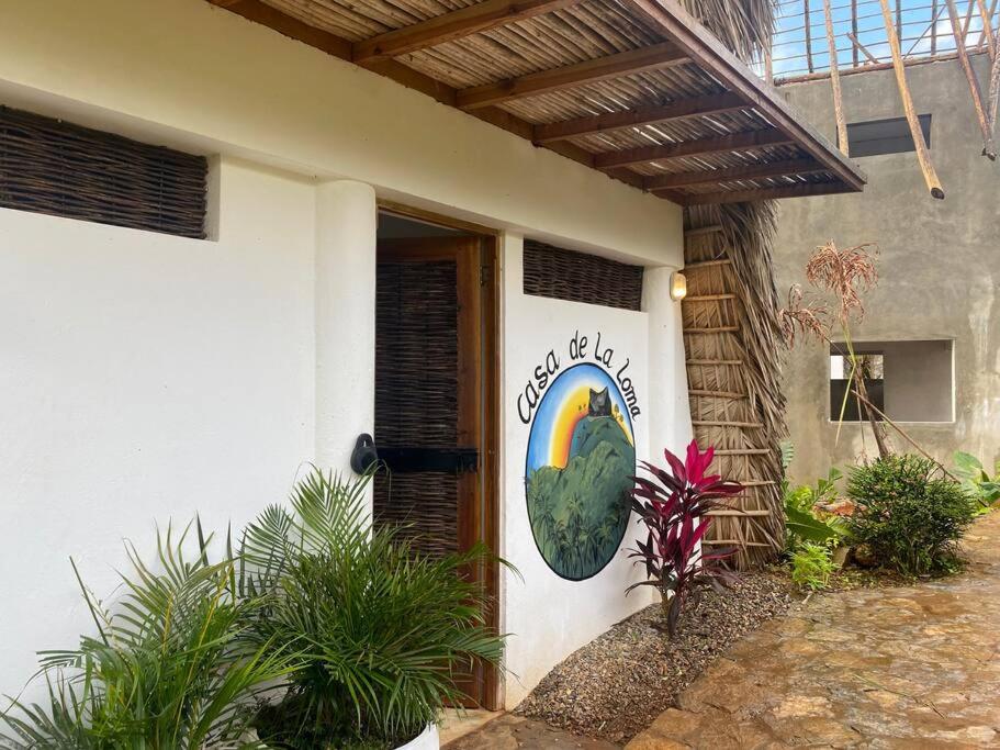 Mountain top villa- breathtaking views & huge pool view 5