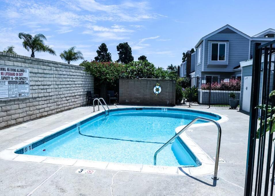 Monthly rental, Coronado Resort Style Town Home view 4