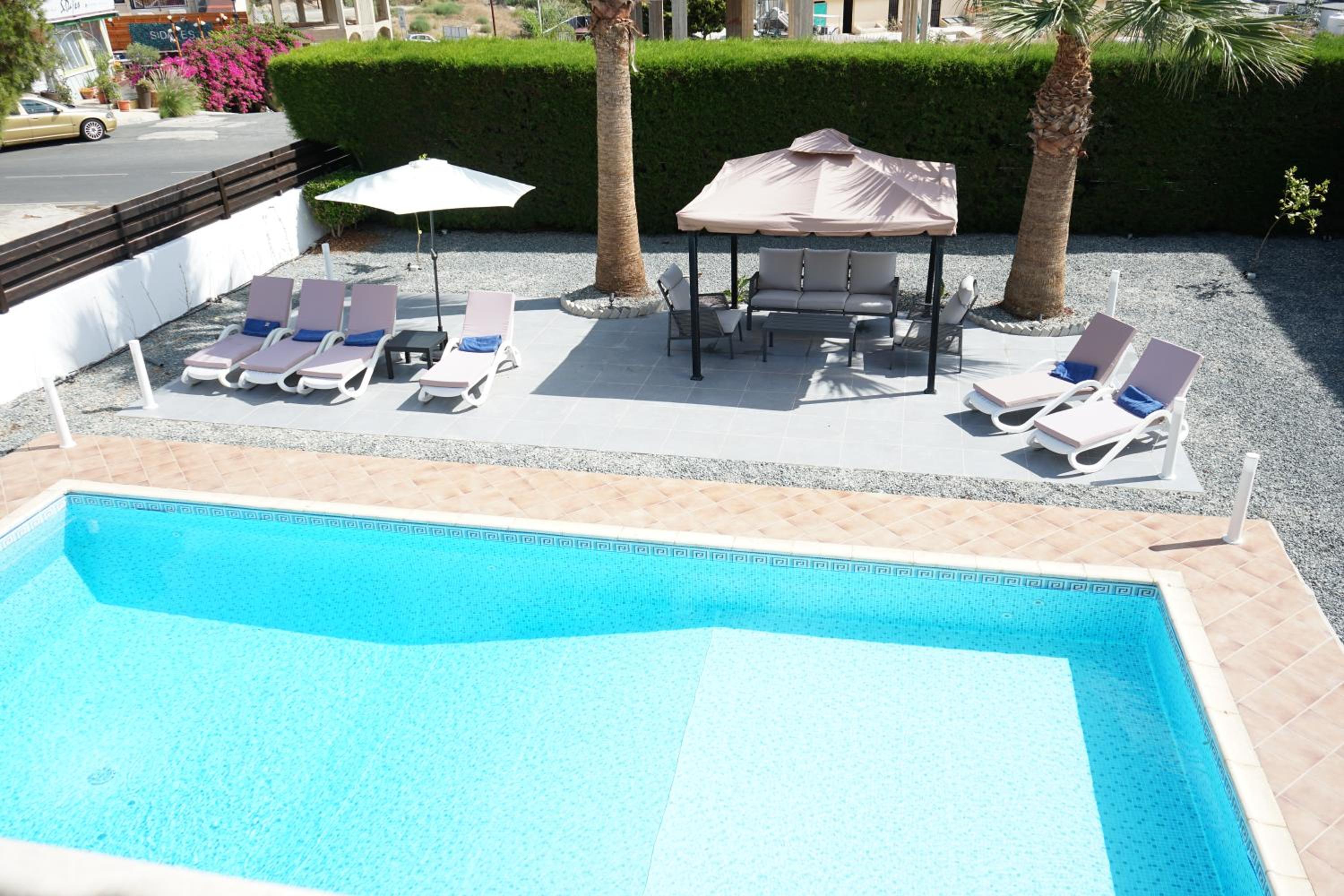 Villa Coral Cove