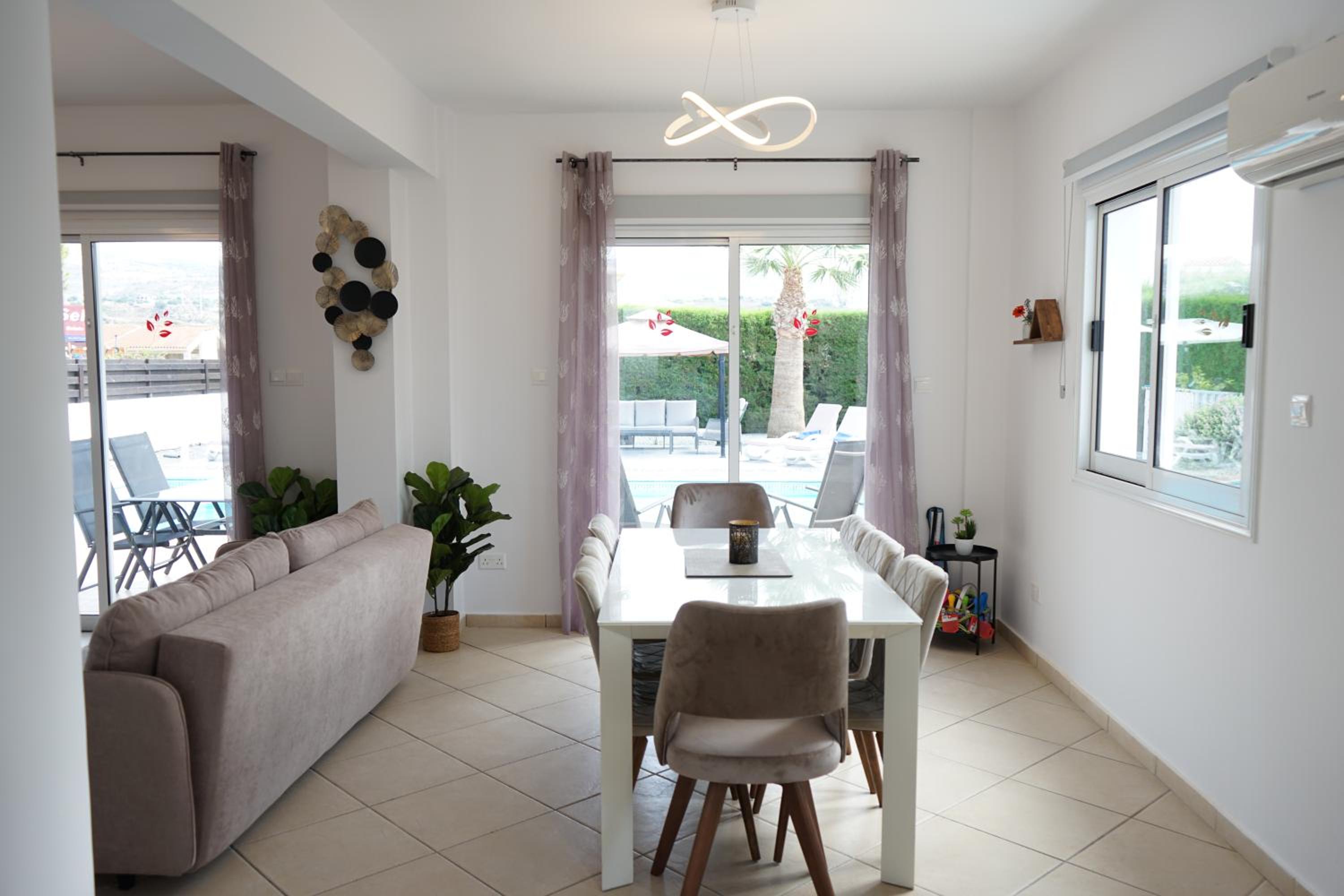 Villa Coral Cove