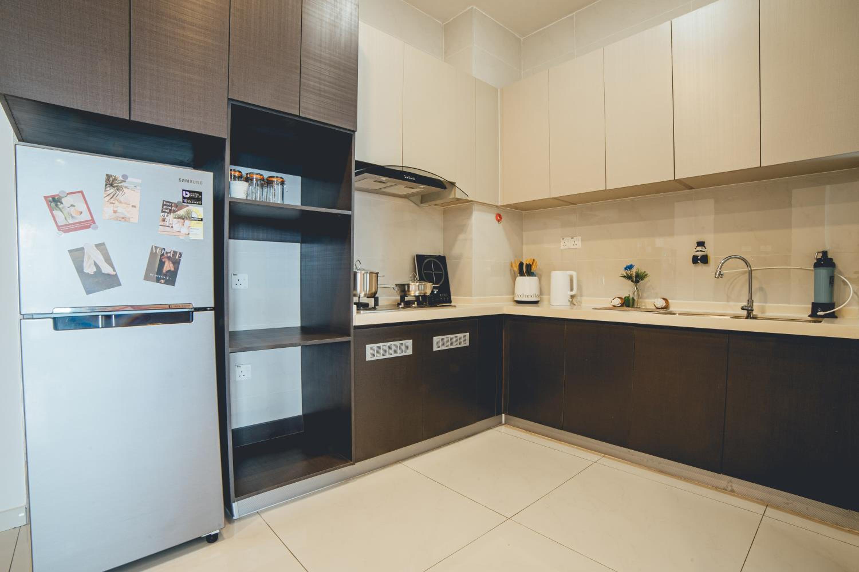 Danga bay high floor seaview 2BR by Our Stay
