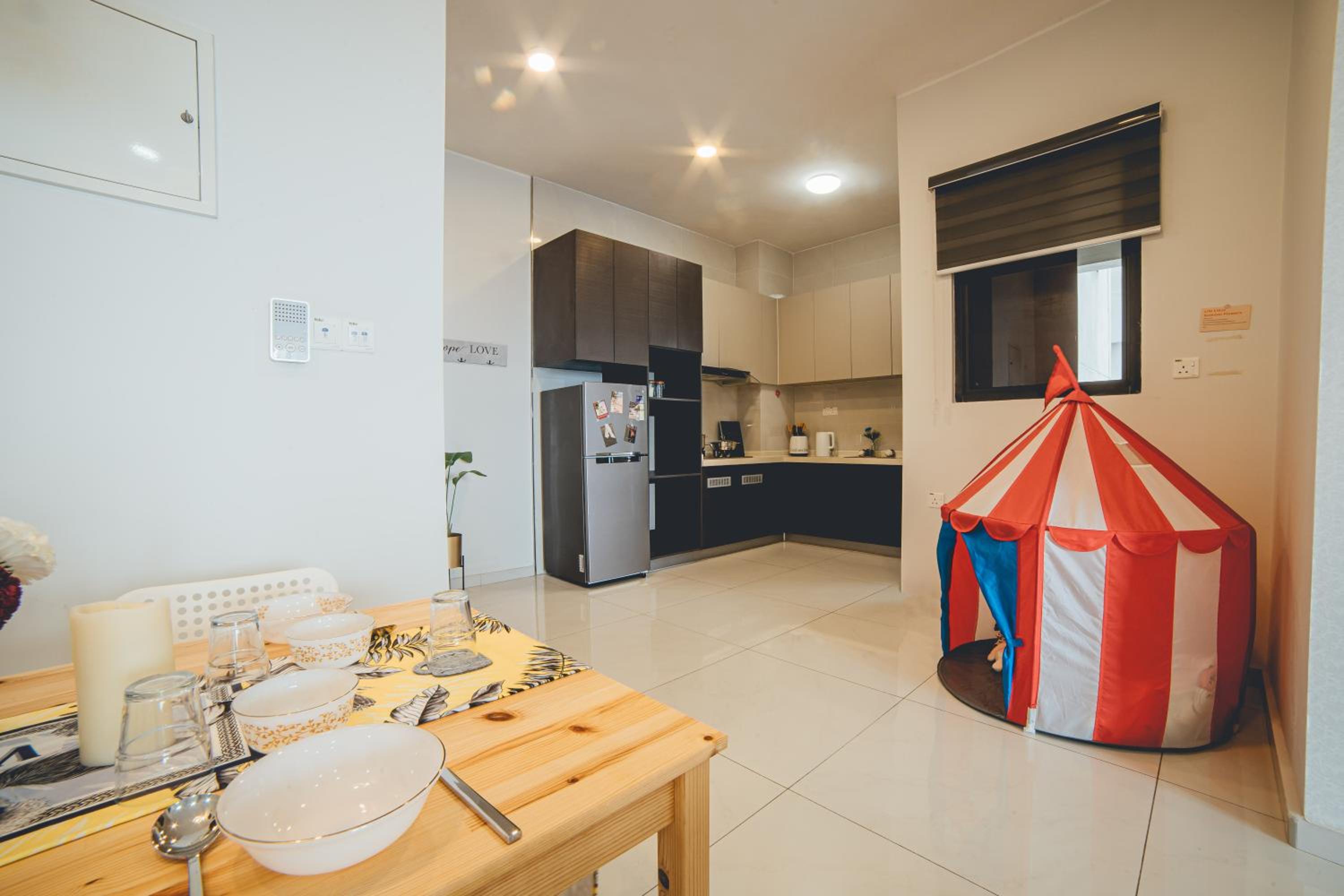 Danga bay high floor seaview 2BR by Our Stay