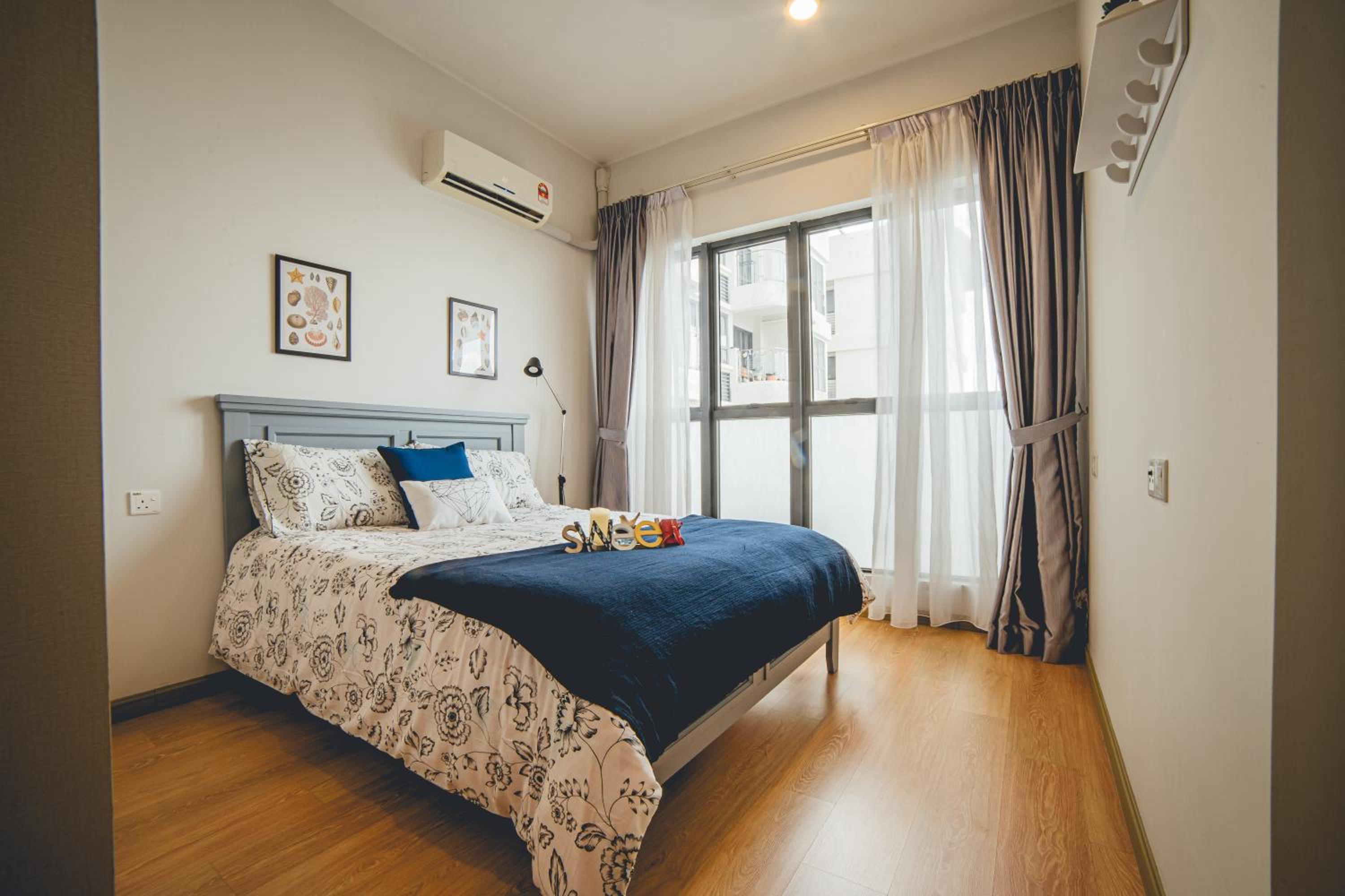 Danga bay high floor seaview 2BR by Our Stay