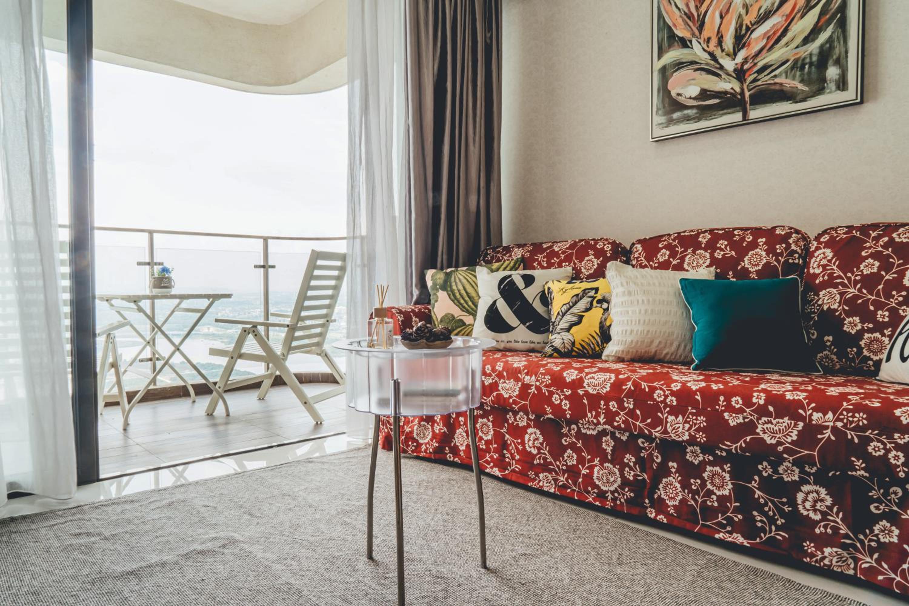 Danga bay high floor seaview 2BR by Our Stay
