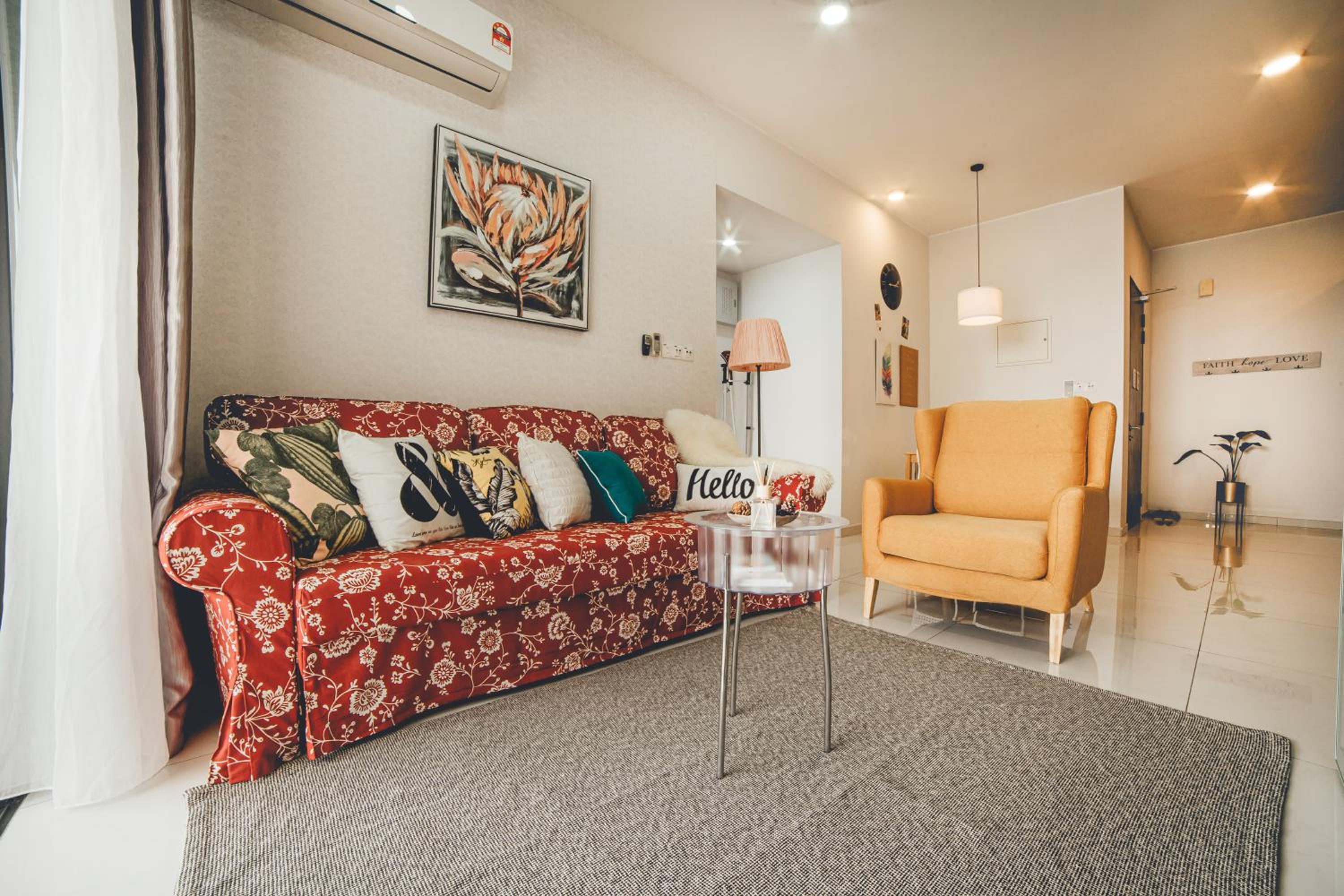 Danga bay high floor seaview 2BR by Our Stay
