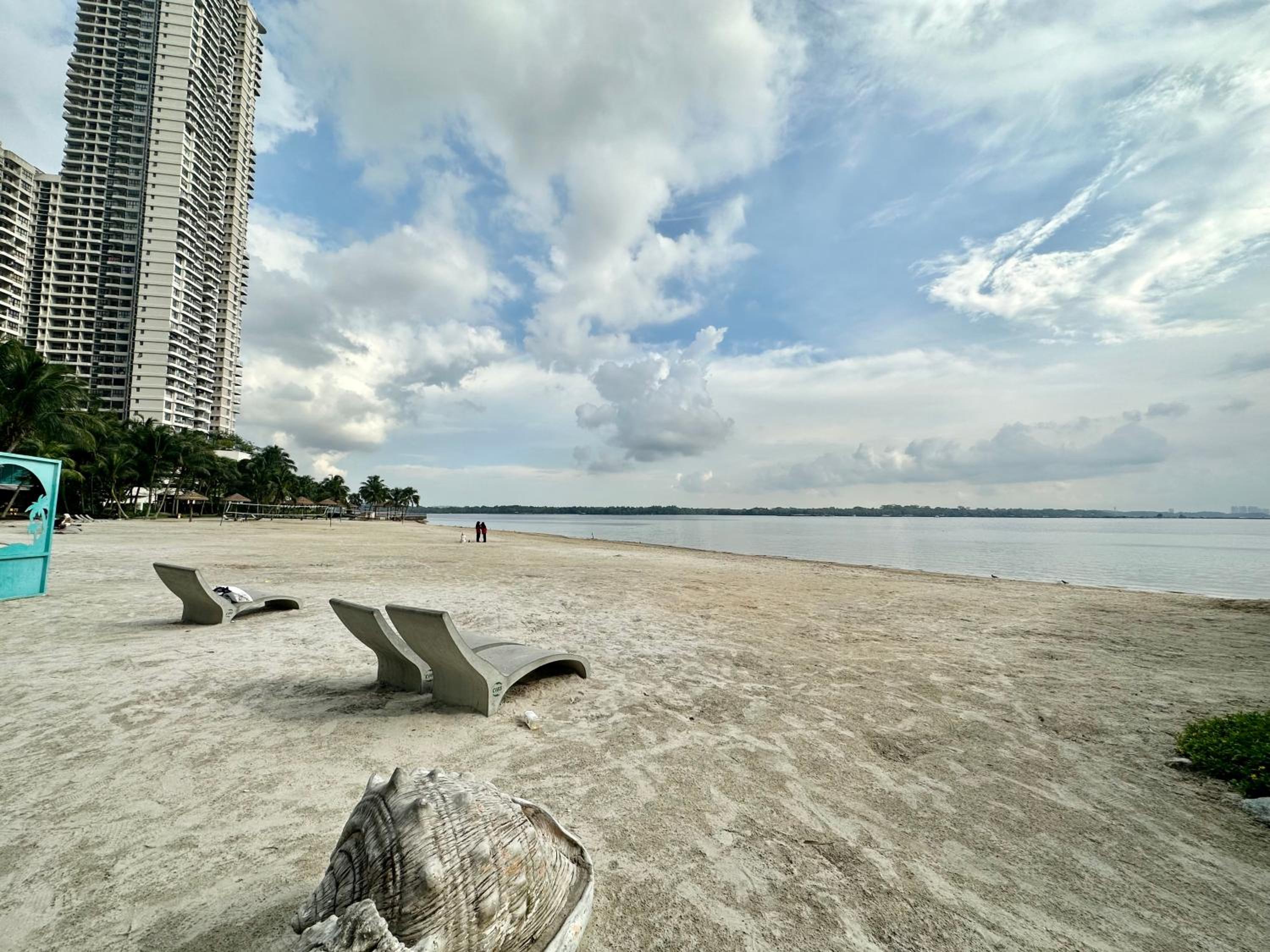 Danga bay high floor seaview 2BR by Our Stay
