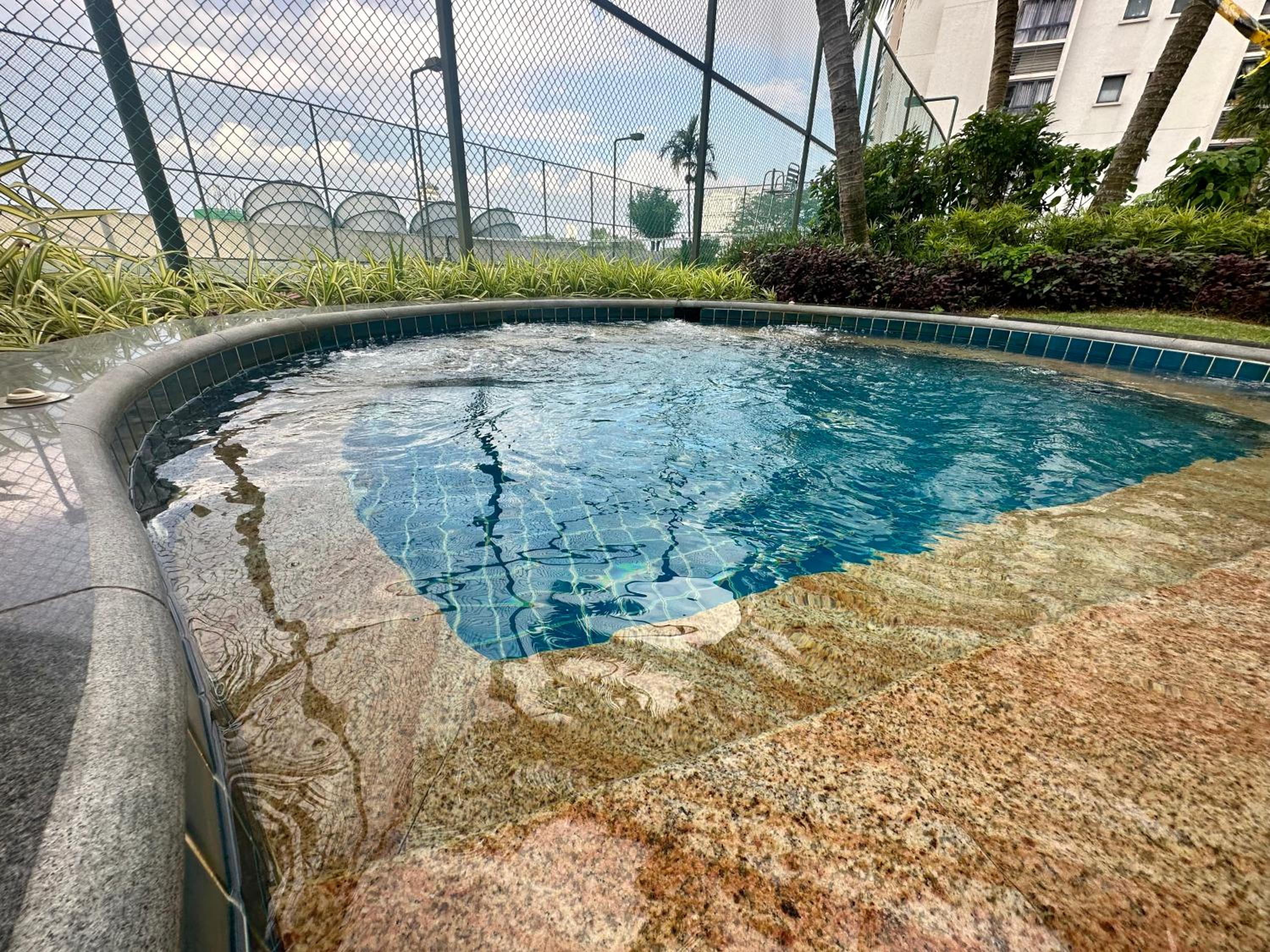 Danga bay high floor seaview 2BR by Our Stay