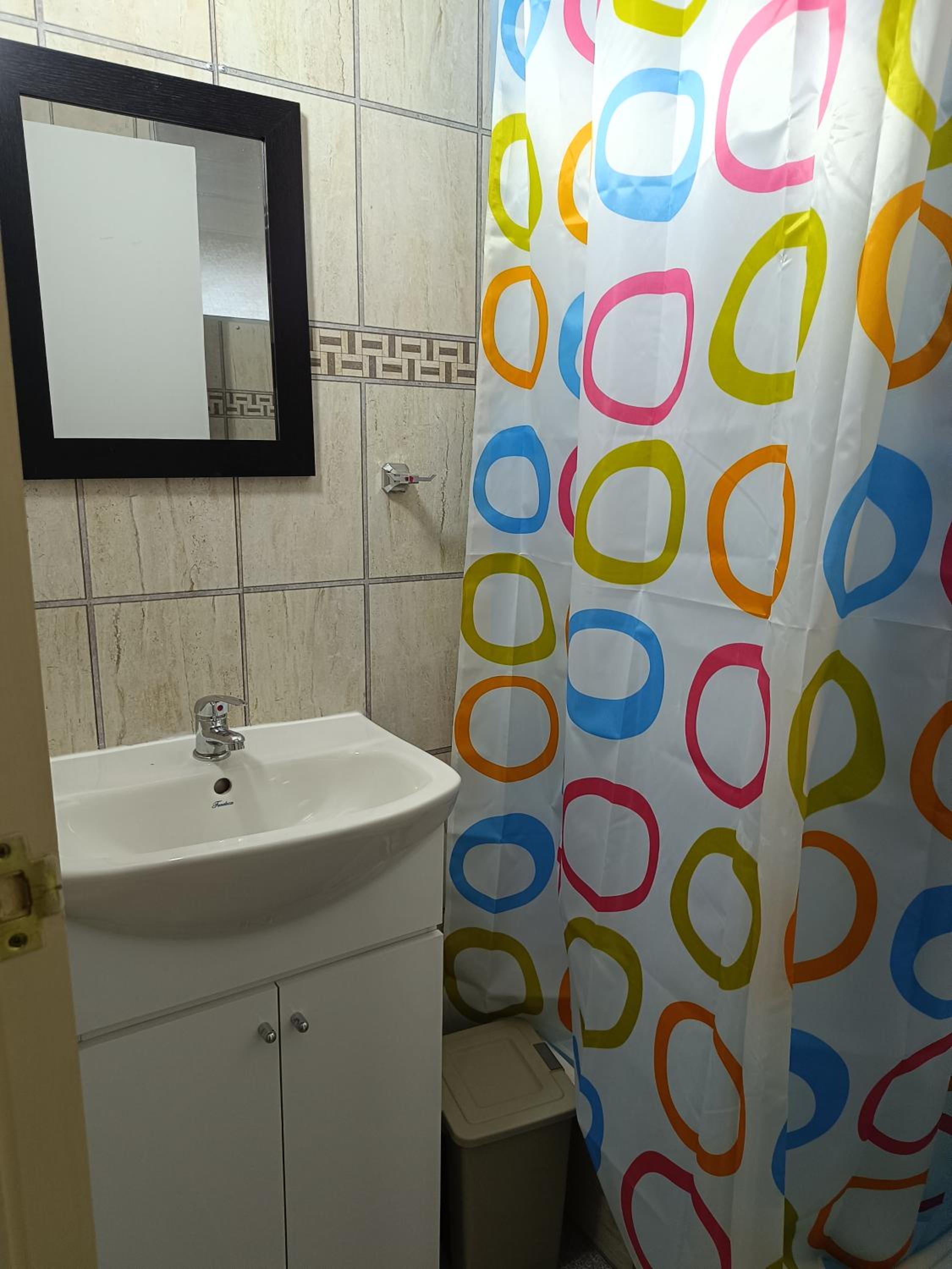 Hostal Ollague, habitaciones con baño privado