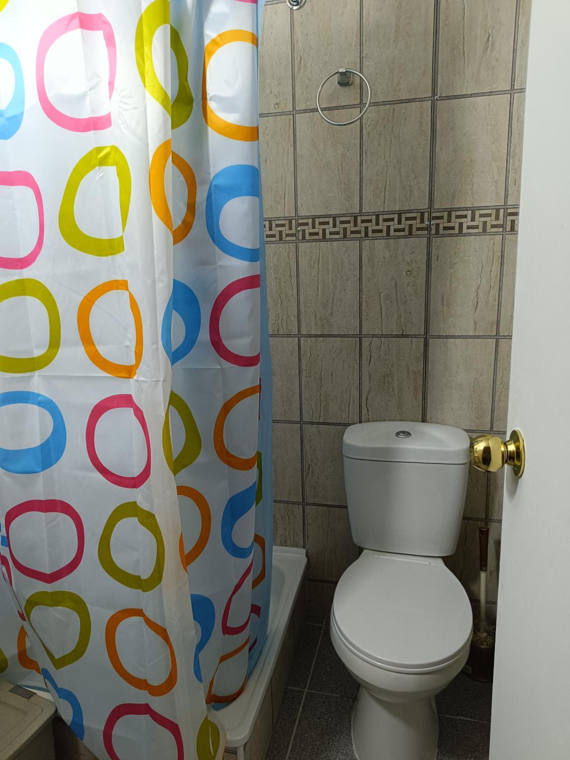 Hostal Ollague, habitaciones con baño privado