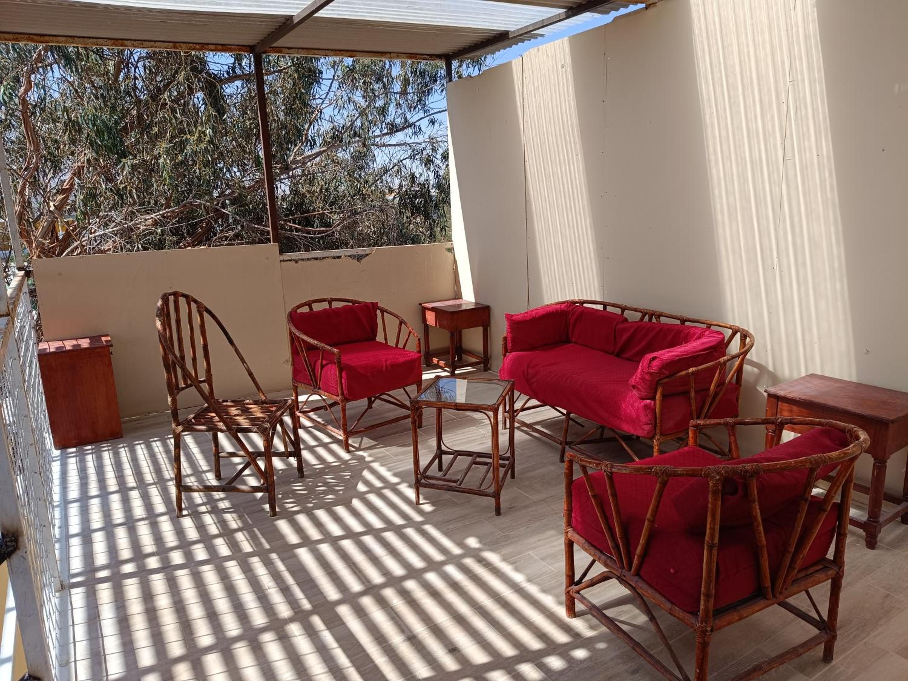Hostal Ollague, habitaciones con baño privado