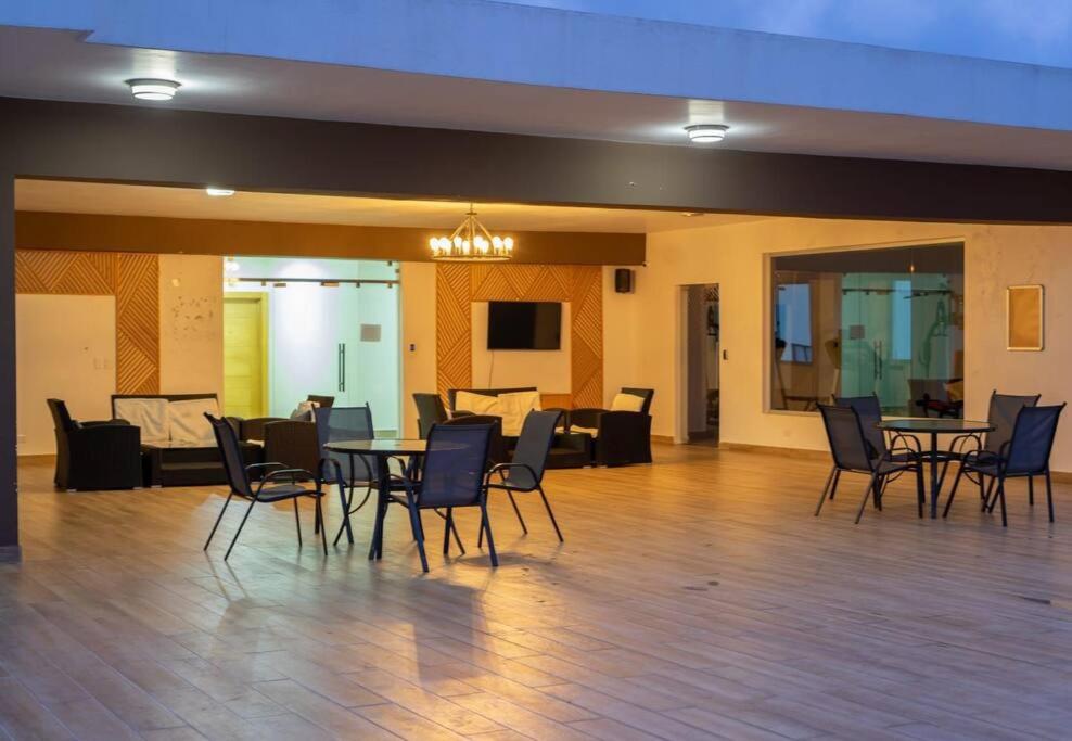 Apartamento Céntrico en Santo Domingo 4G