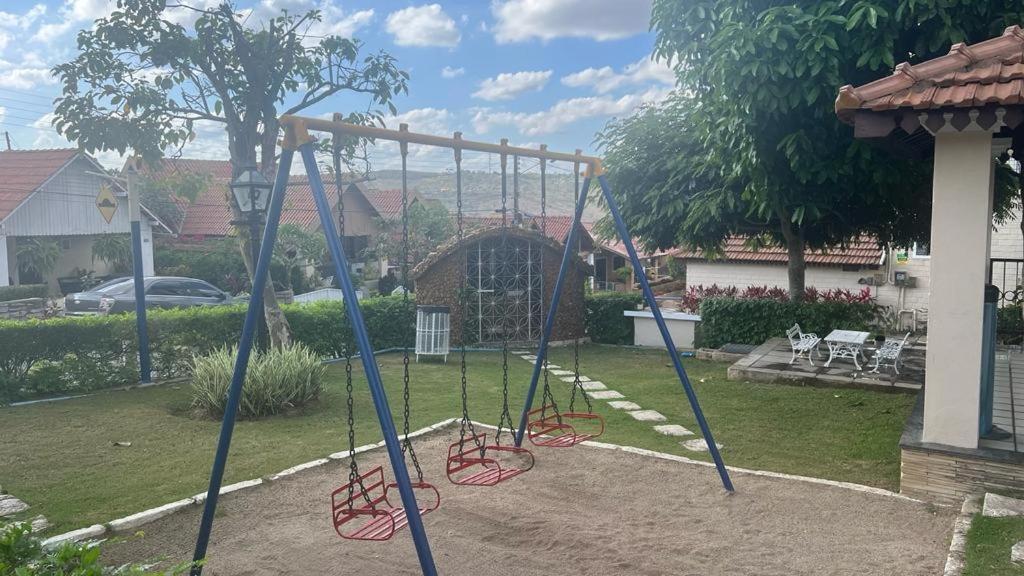 Casa 7 no Condomínio Chácara Alpina- Rua Tabajara
