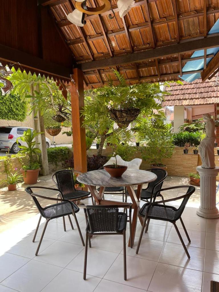 Casa 7 no Condomínio Chácara Alpina- Rua Tabajara
